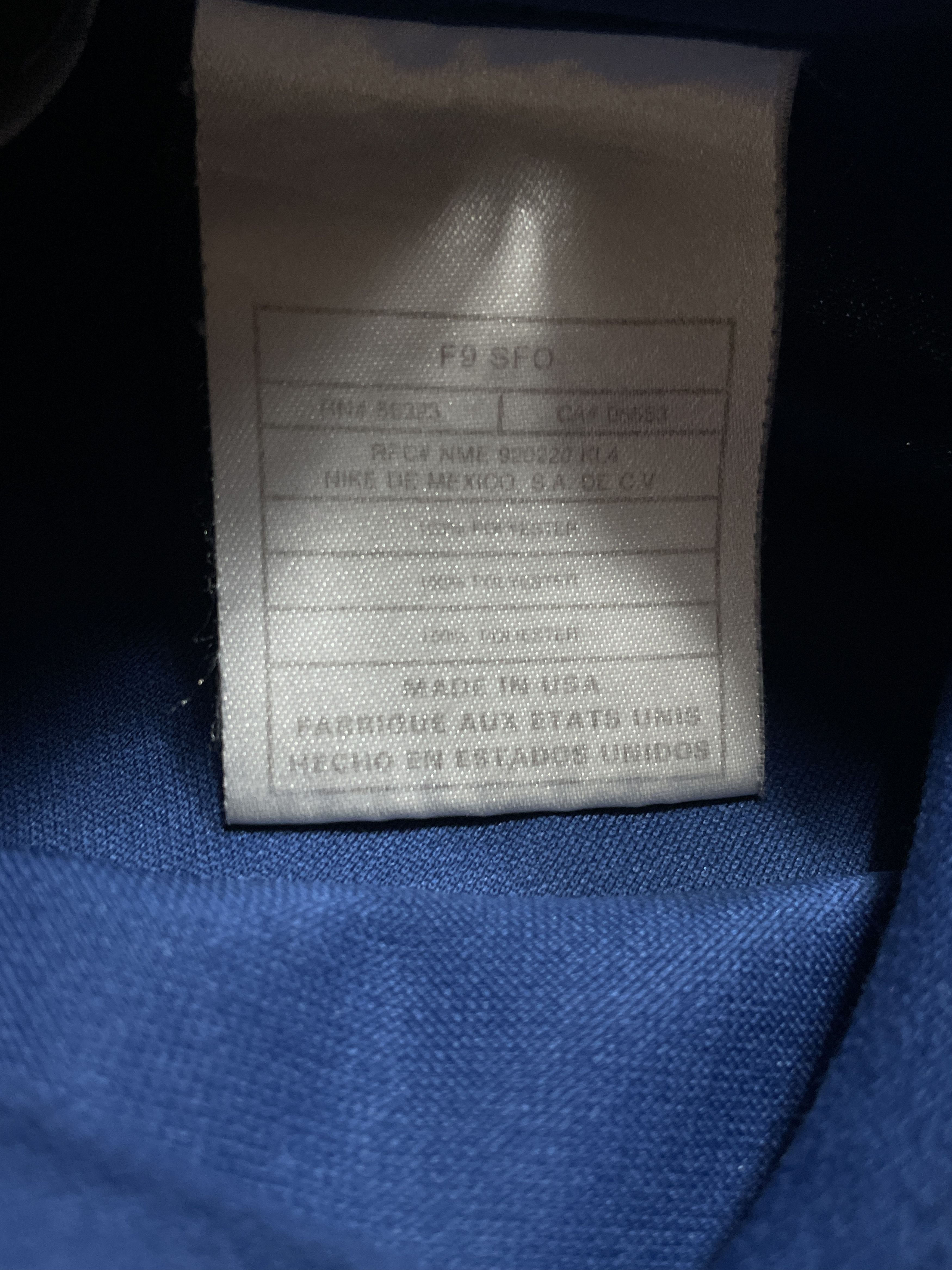 Nike ❗️RARE❗️Nike Vintage 90s T-Shirt Made In USA Center Swoosh Size US L / EU 52-54 / 3 - 7 Thumbnail