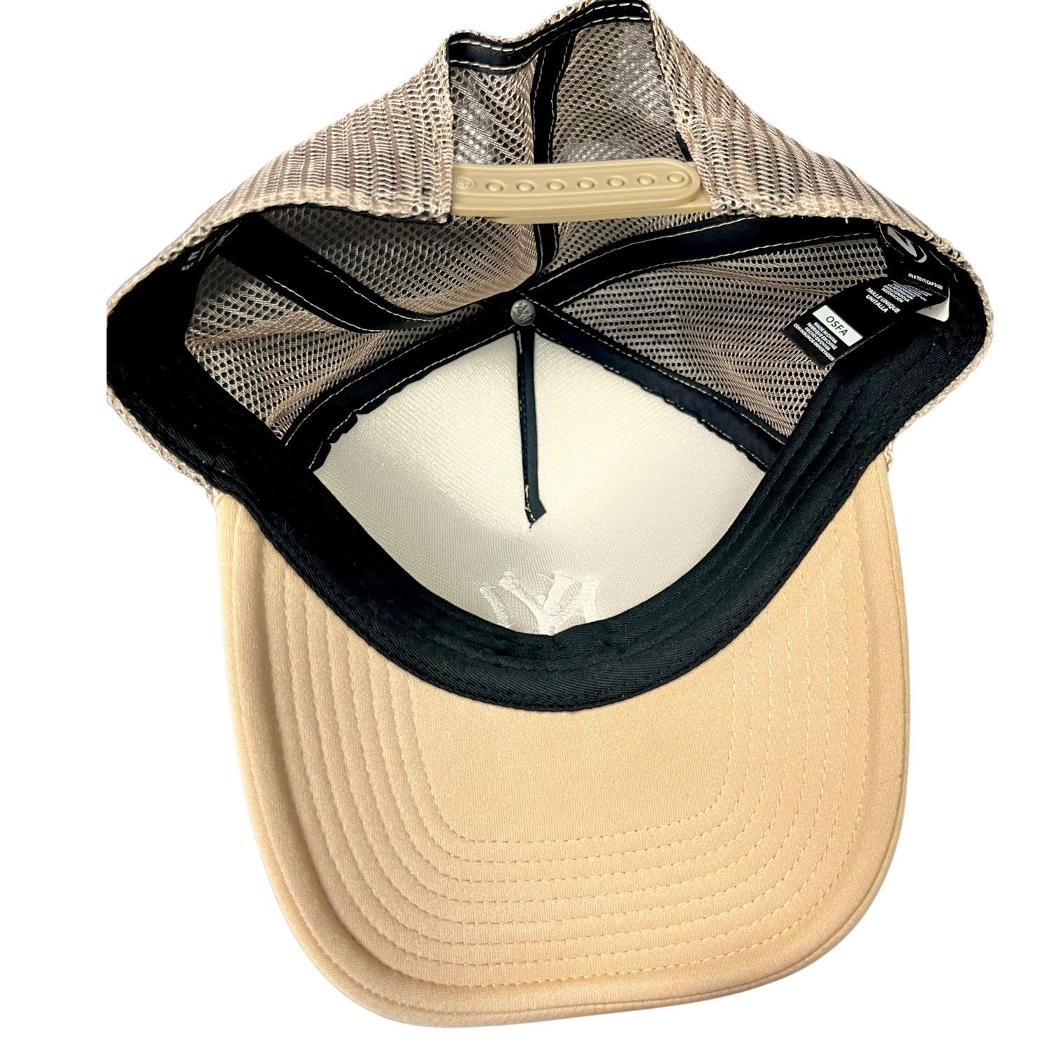 47 NY New York Yankees Beige Trucker Hat 47 Brand OSFA Size ONE SIZE - 3 Thumbnail