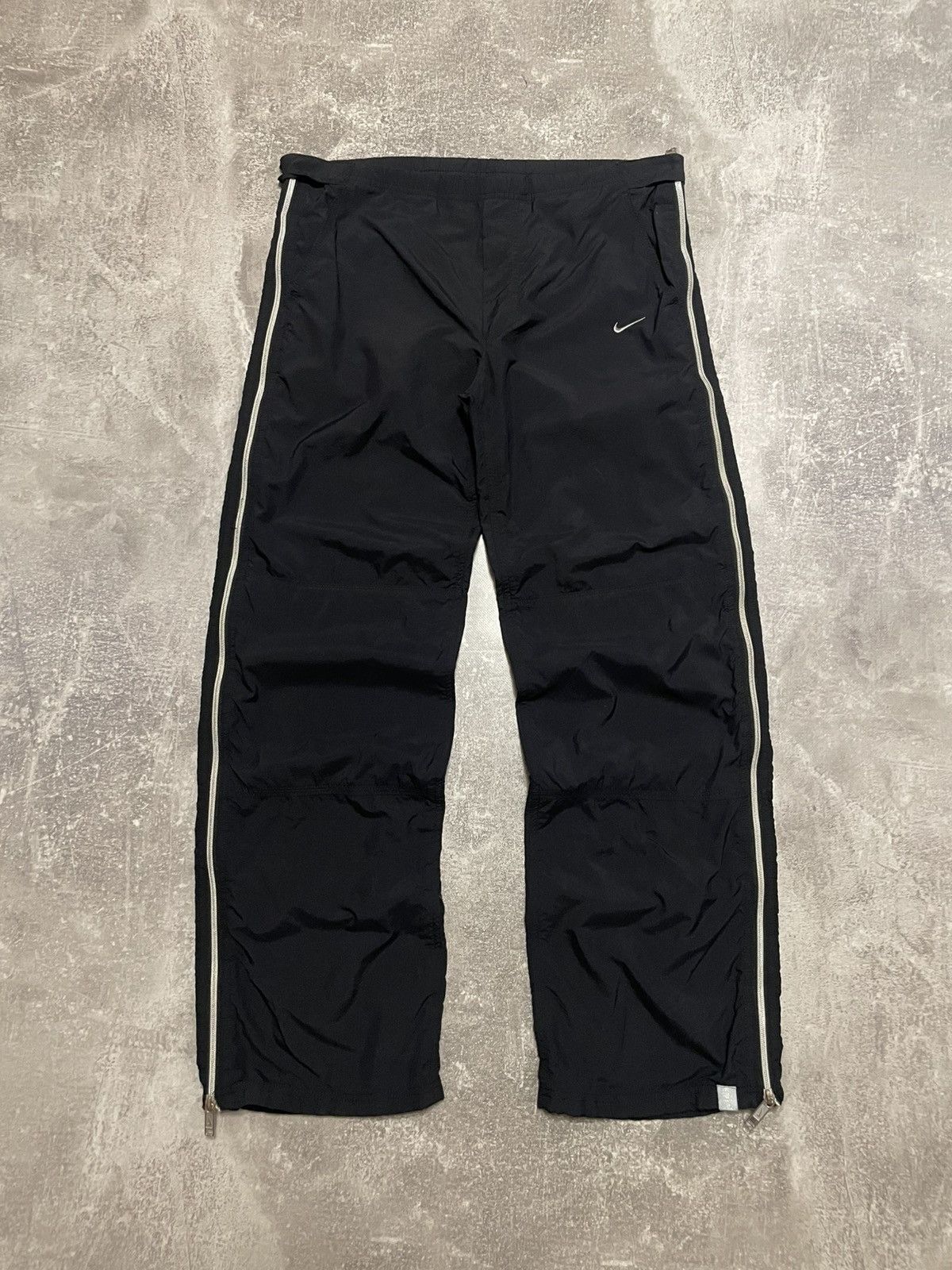 Nike Vintage Nike Nylon Full Zip Track Pants Y2K Size 28" / US 6 / IT 42 - 4 Thumbnail