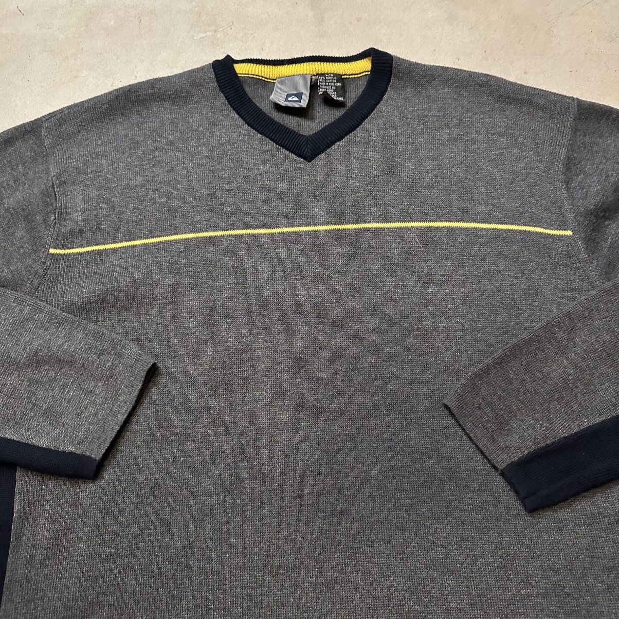 Quiksilver Vintage 90s Grey Quiksilver Surf V-Neck Sweater Size L Size US L / EU 52-54 / 3 - 4 Thumbnail