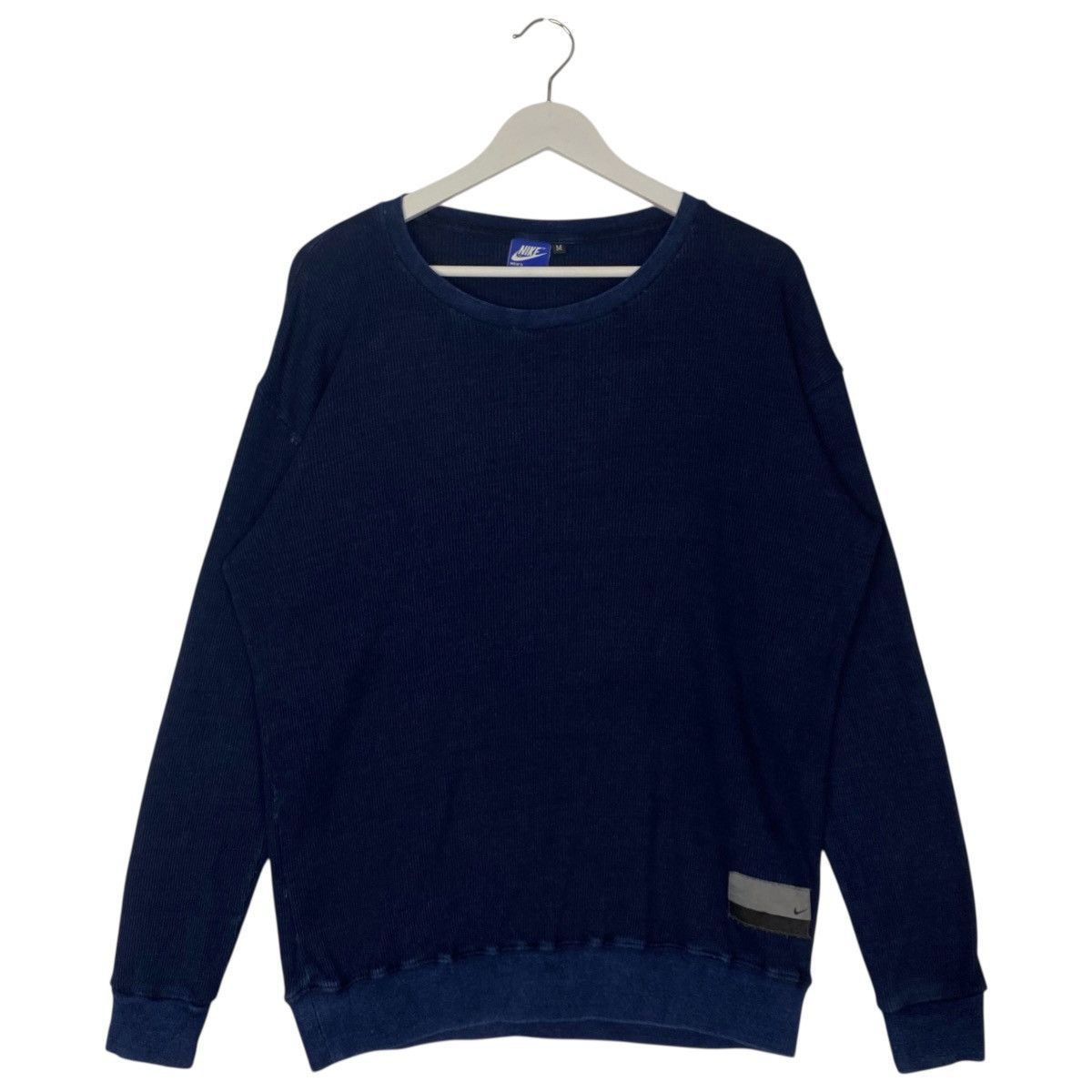 Vintage Vintage Nike Sweatshirt Small Logo Embroidery NavyBlue SizeM Size US M / EU 48-50 / 2 - 1 Thumbnail