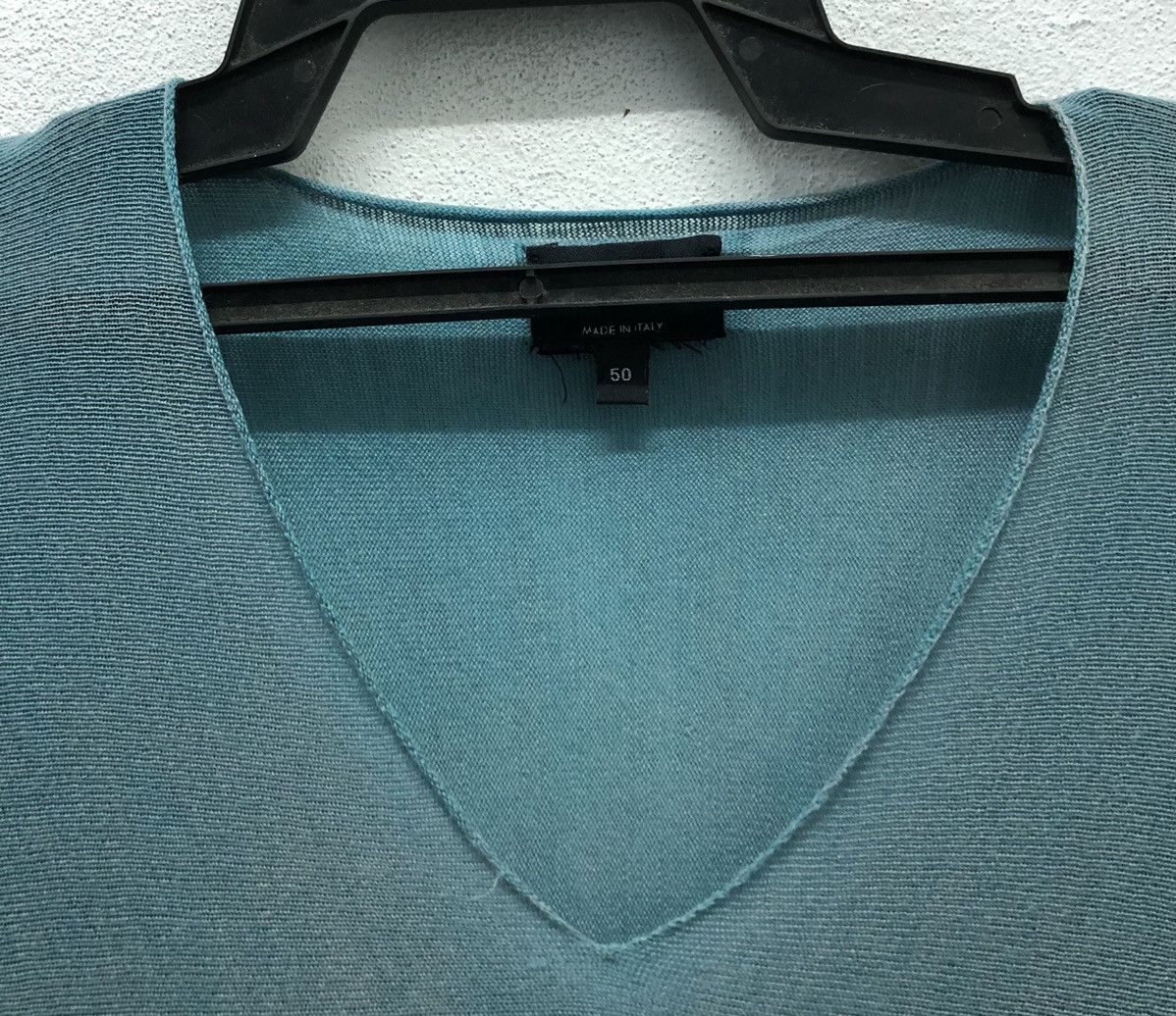 Giorgio Armani × Vintage Giorgio Armani Lightweight Knit V-Neck Sweater Made in Italy Size US M / EU 48-50 / 2 - 3 Thumbnail