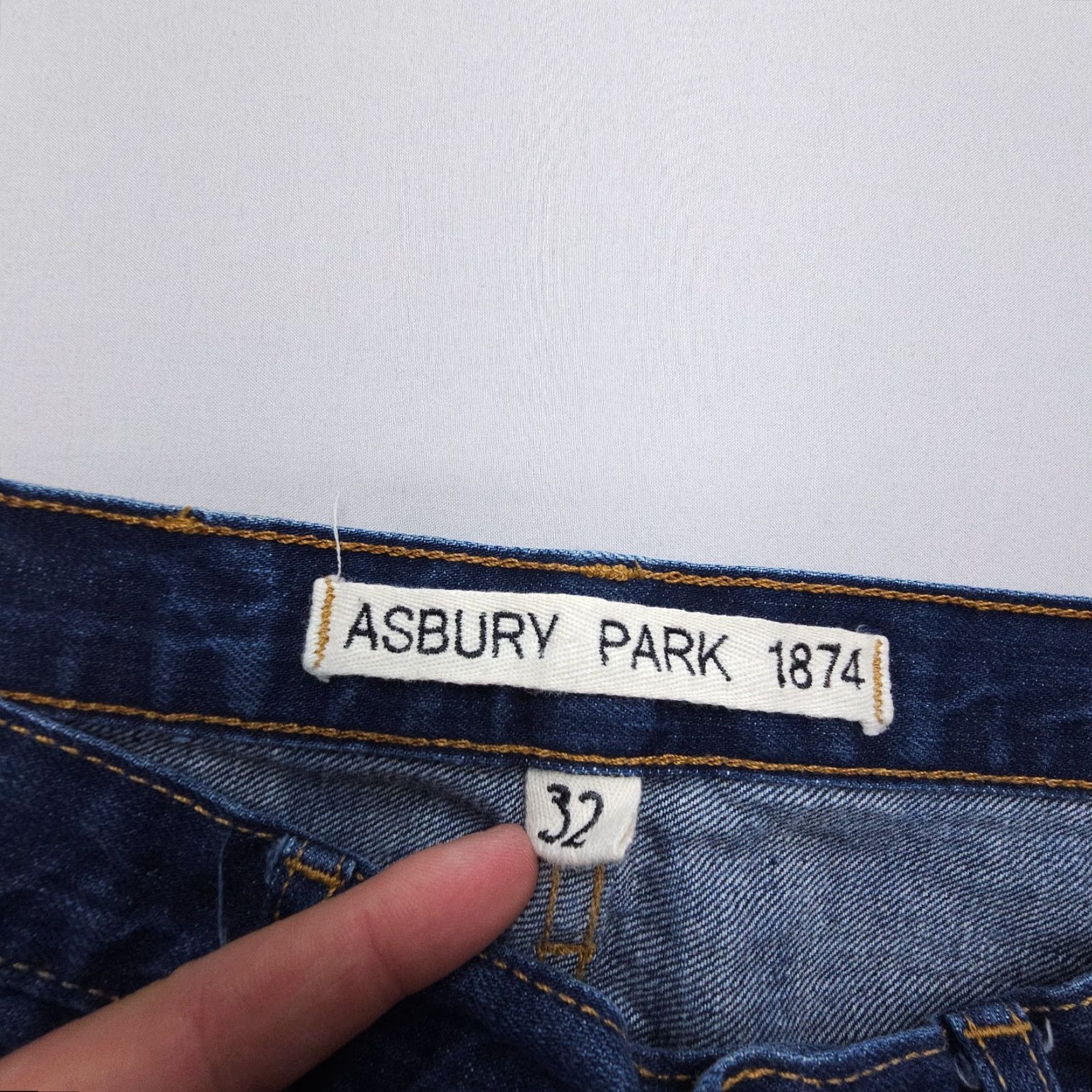 Vintage Asbury Park Jeans Mens 32 x 32 Button Fly Dark Blue 5-Pocket Denim Regular Straight USA 1874 Monte Carlo Selvedge Size US 32 / EU 48 - 5 Thumbnail