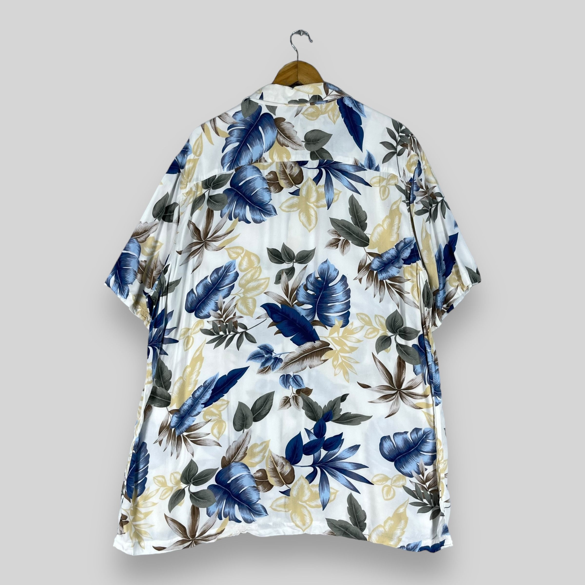 Japanese Brand × Vintage Vintage Aloha Tropical Floral Motive Hawaii Shirt Button Up Size US XL / EU 56 / 4 - 7 Thumbnail
