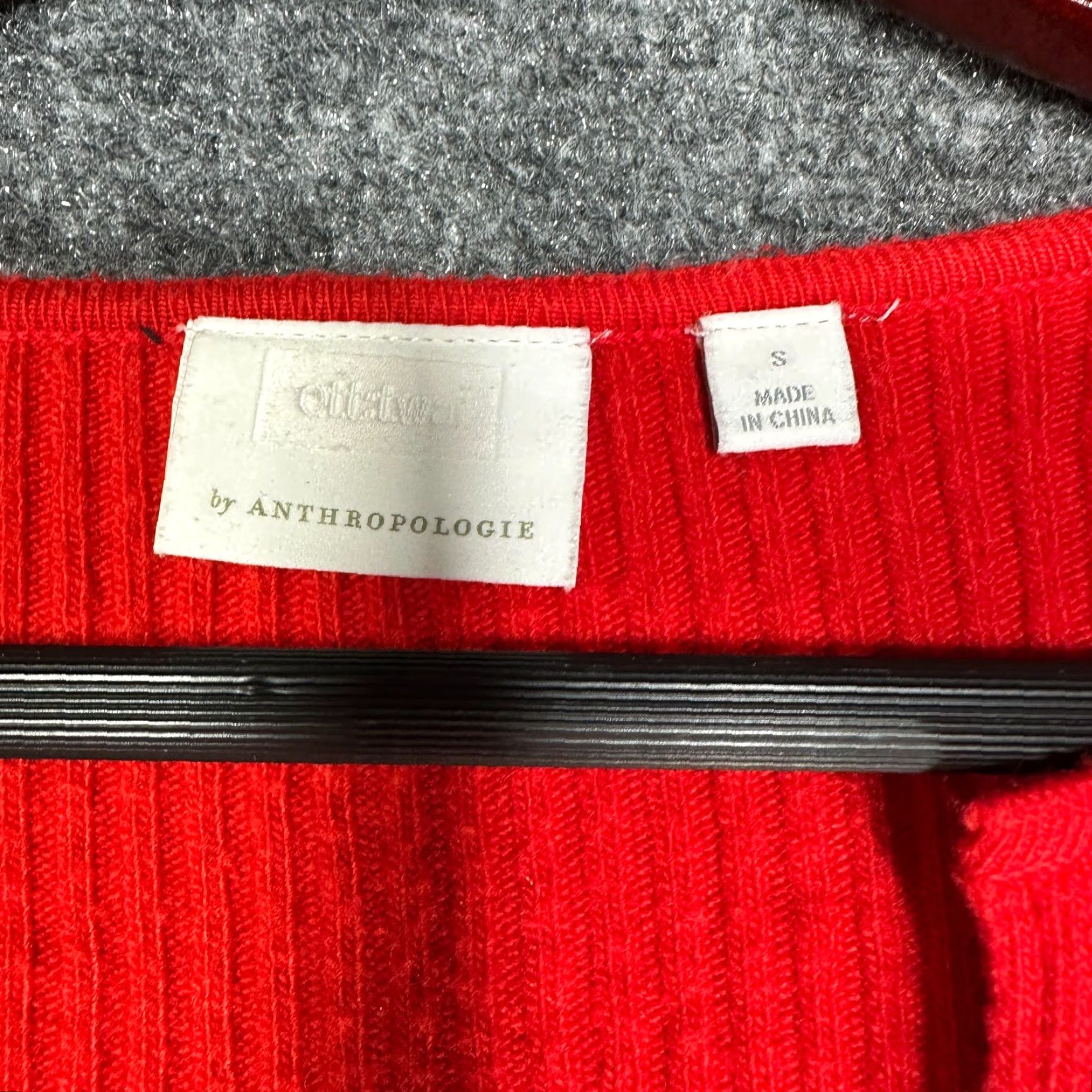Anthropologie VINTAGE Anthropologie Ett Twa Sweater Womens Small Red Cable Knit V Neck Split Hem Size S / US 4 / IT 40 - 4 Thumbnail