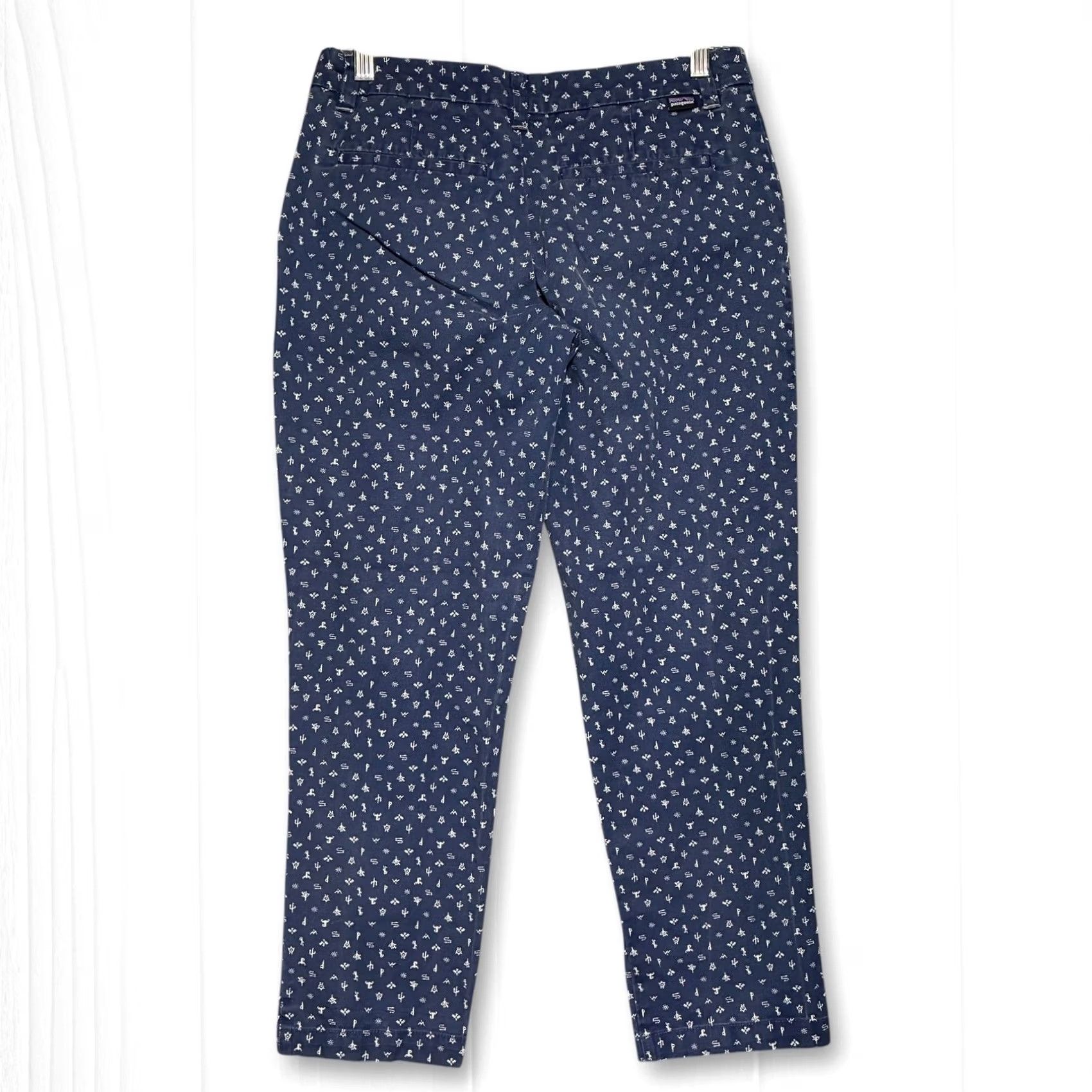 Patagonia Patagonia Common Threads Organic Cotton Aztec Crop Pants Women's 4 Blue Size 27" / US 4 / IT 40 - 3 Thumbnail