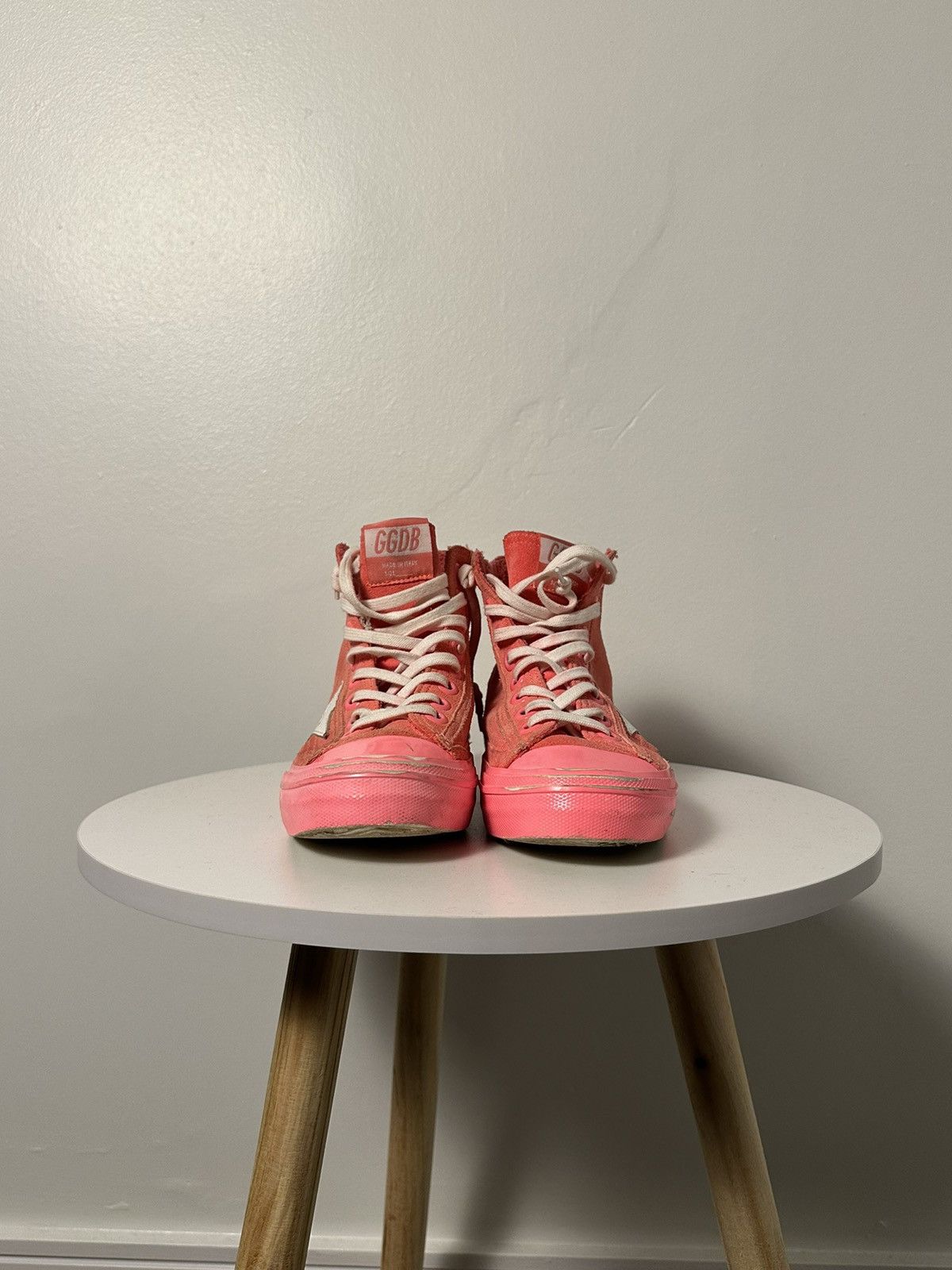 Golden Goose Golden Goose Deluxe Brand V Star 2 Pink Hi-Top Sneakers Size US 7.5 / IT 37.5 - 3 Thumbnail