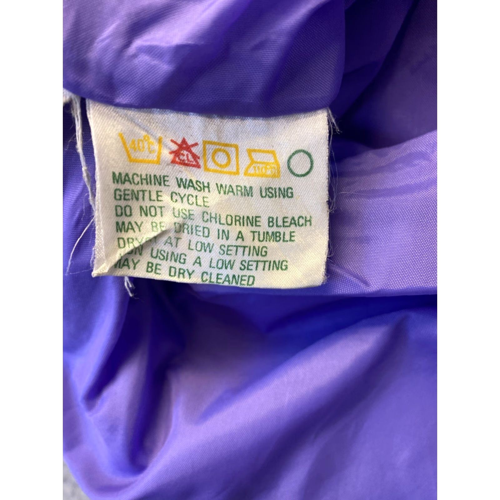 Vintage VINTAGE Anorak Snuggler Windbreaker Jacket Women’s 12 Purple Nylon Zip Hooded 90s 80s Theme Mens Womens Size XL / US 12-14 / IT 48-50 - 7 Thumbnail