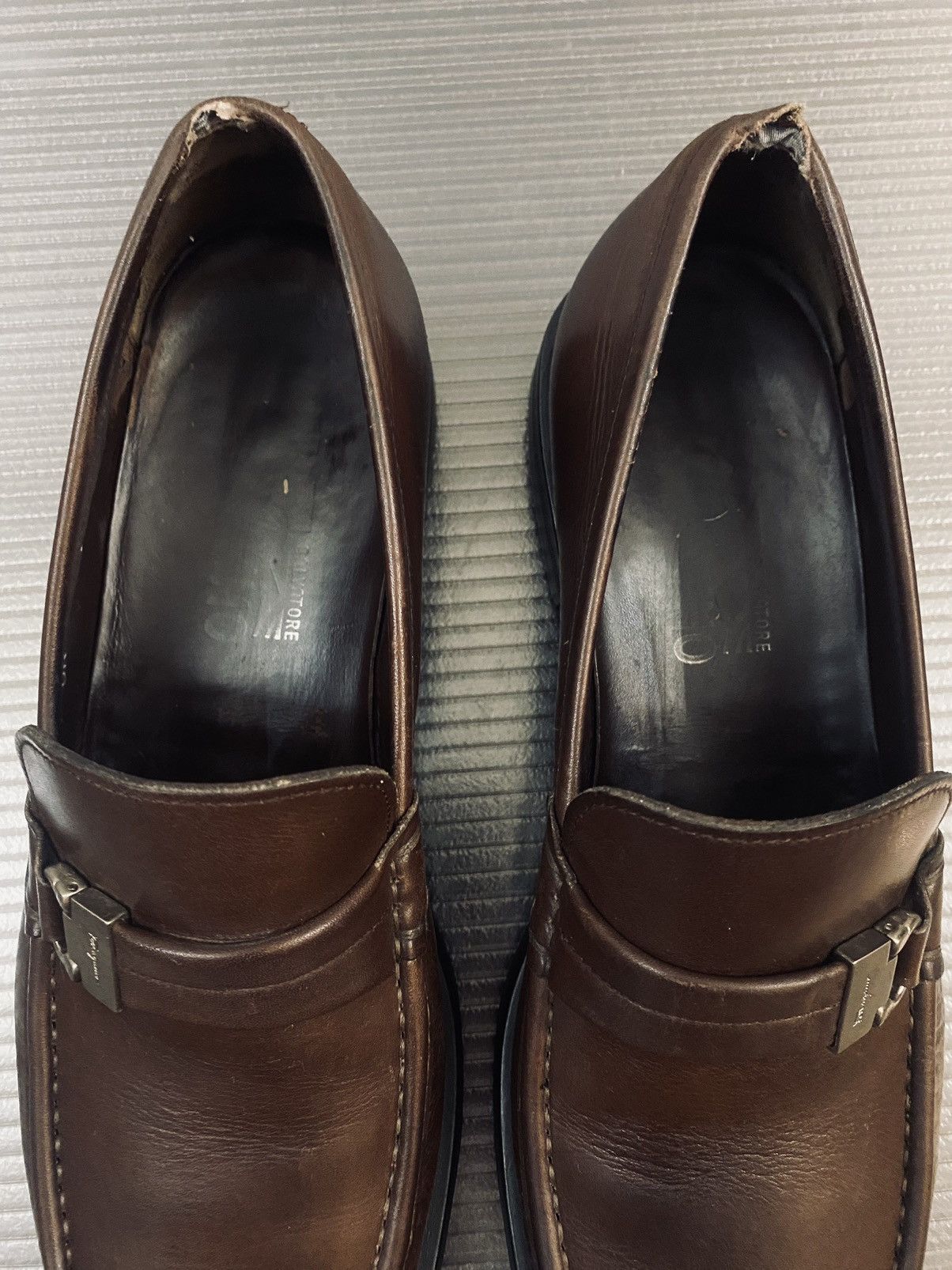 Salvatore Ferragamo Ferragamo 🇮🇹 dk brown leather gancini buckled loafer 9.5 NEW Size US 9.5 / EU 42-43 - 4 Thumbnail