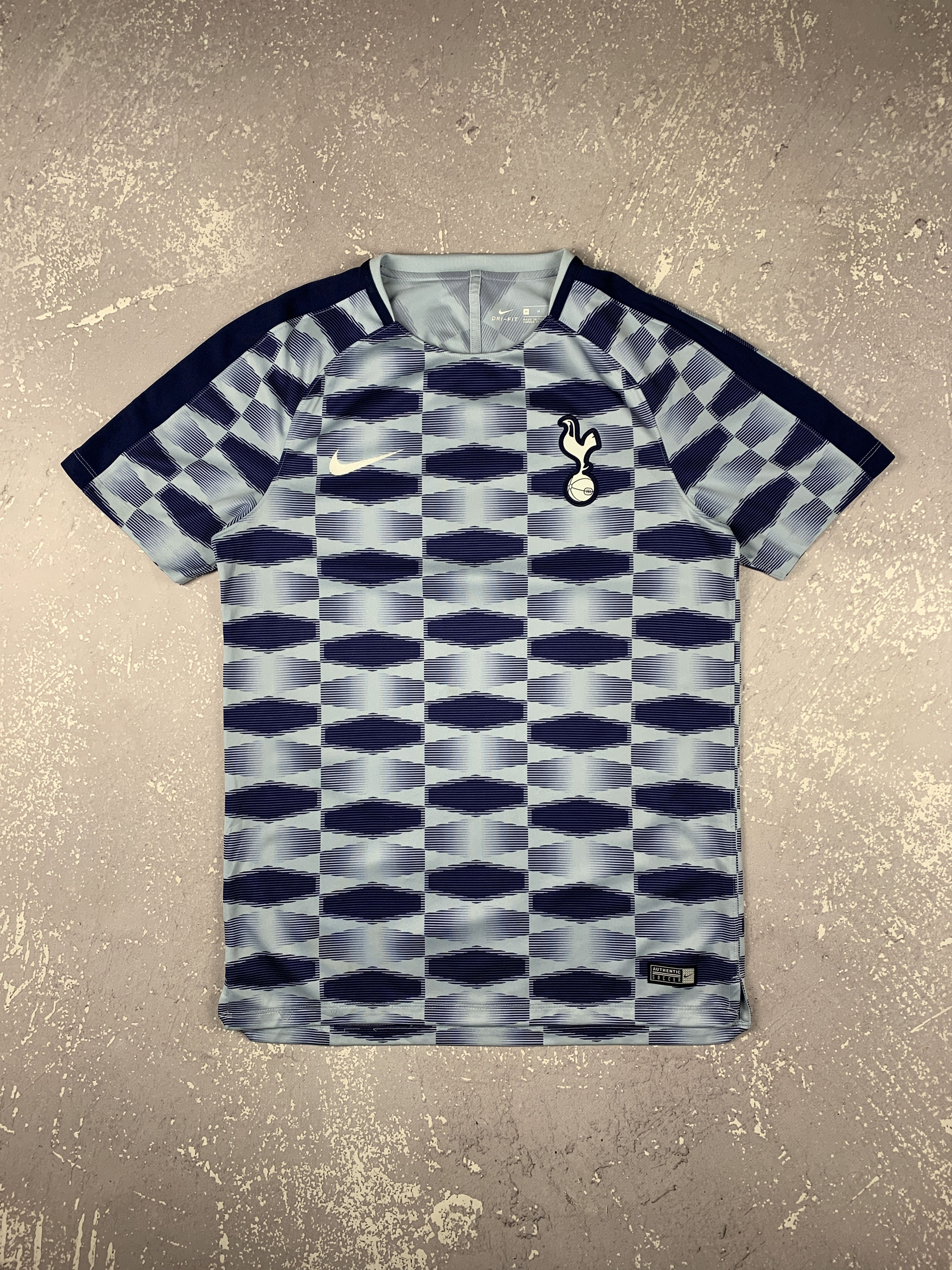 Nike 2017/2018 Nike Tottenham Hotspur Pre Match Soccer Jersey Size US M / EU 48-50 / 2 - 1 Thumbnail
