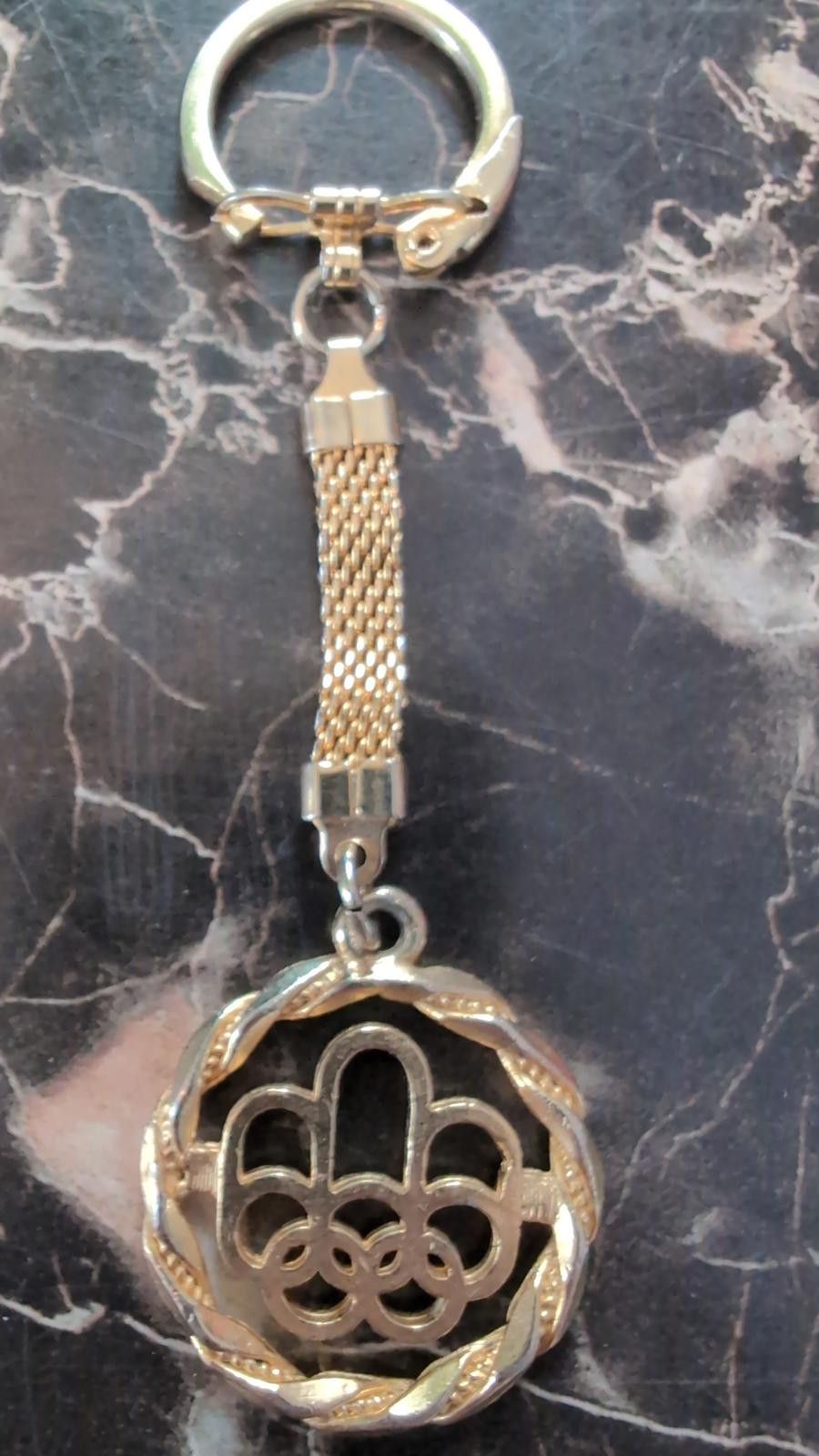 USA Olympics Vintage Olympic Rings Keychain – Metal Mesh Chain Size ONE SIZE - 1 Thumbnail