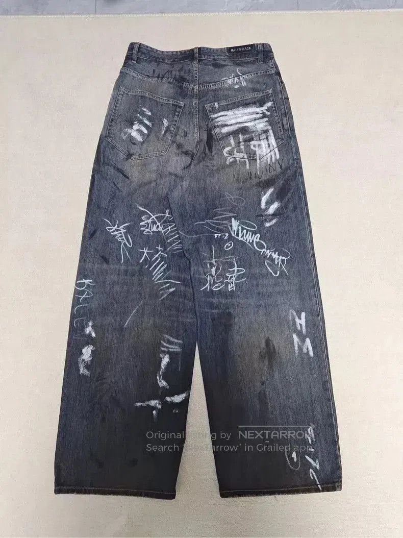 Balenciaga Balenciaga 24fw graffiti dirty mud stained Bag . Size US 30 / EU 46 - 2 Thumbnail