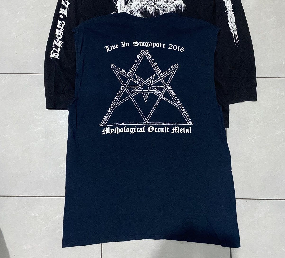 Band Tees Rare Absu 2016 Tour Singapore Black Metal Band Tee Size US L / EU 52-54 / 3 - 3 Thumbnail