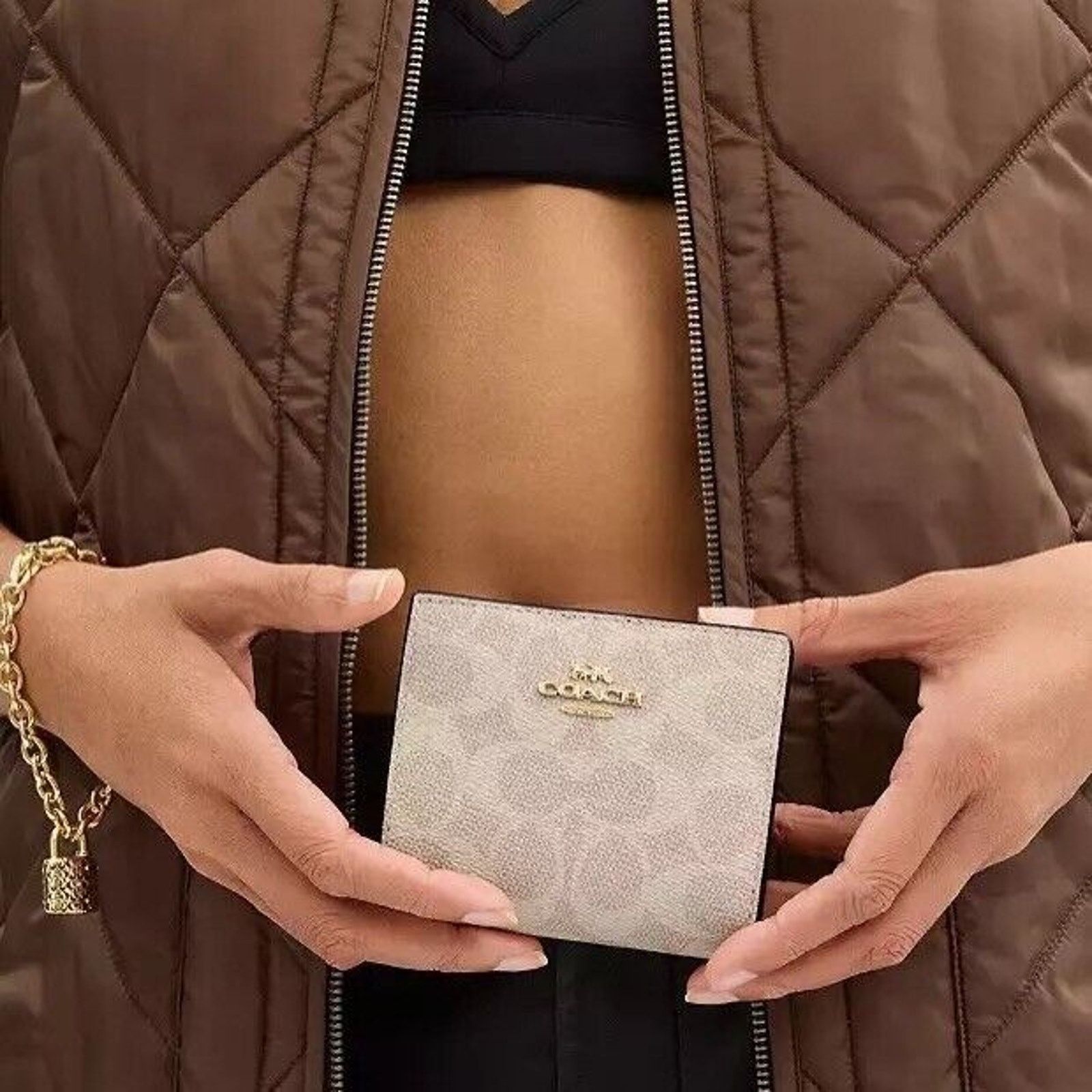 Coach NWT Coach Snap Wallet CW789 Gold /Sand/Chalk Signature Size ONE SIZE - 3 Thumbnail