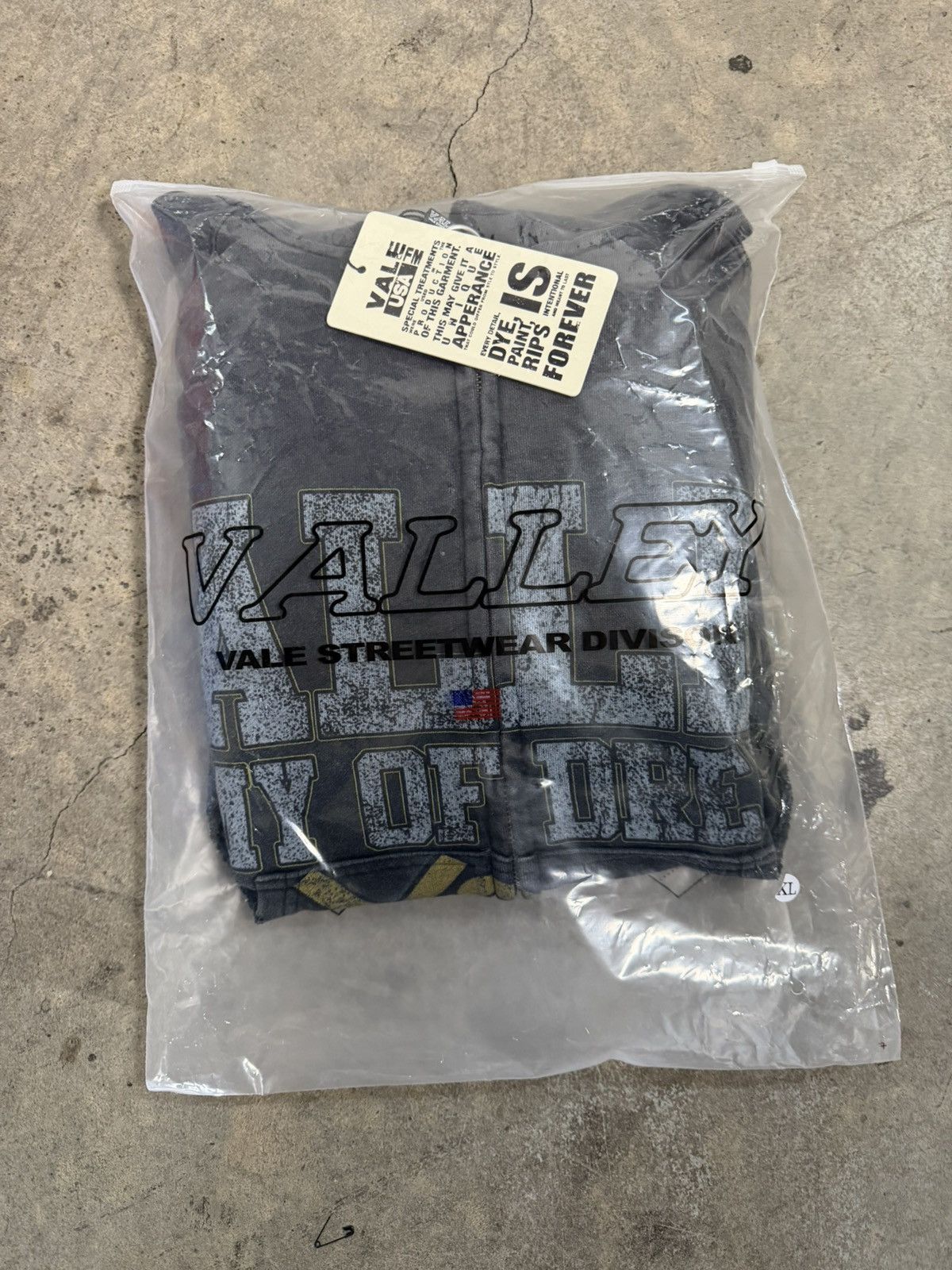 Vale Vale Forever Army Zip Up [] ‘Black’ Size US XL / EU 56 / 4 - 8 Thumbnail