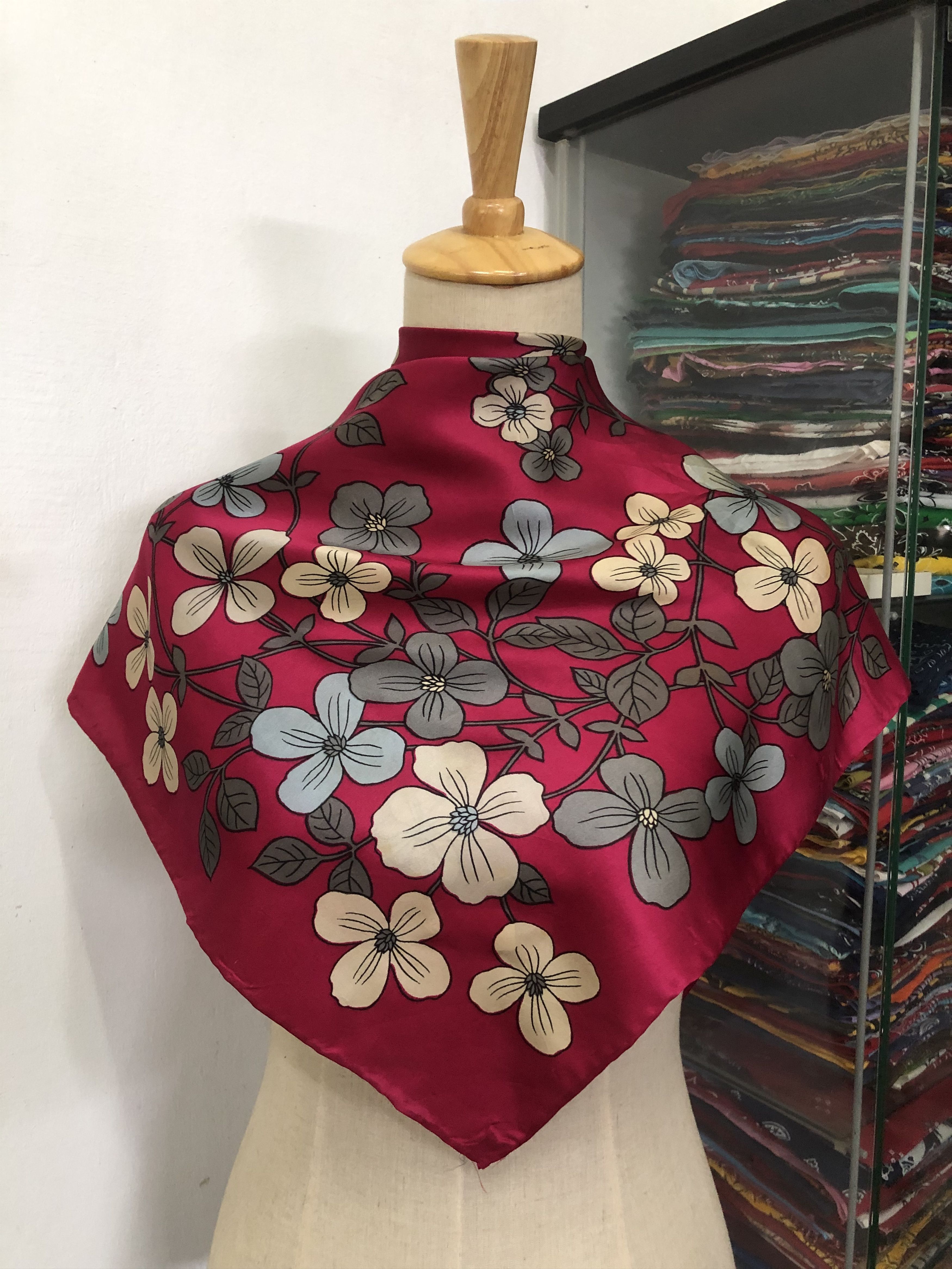Lancel × Vintage Vintage Lancel Silk Scarf Size ONE SIZE - 1 Thumbnail