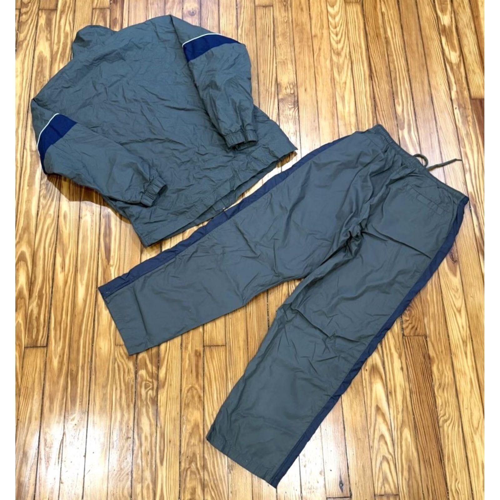 Nike VINTAGE Nike Tracksuit Mens Large Y2K 90s Windbreaker Jacket & Pants Set Green Size 42R - 2 Thumbnail