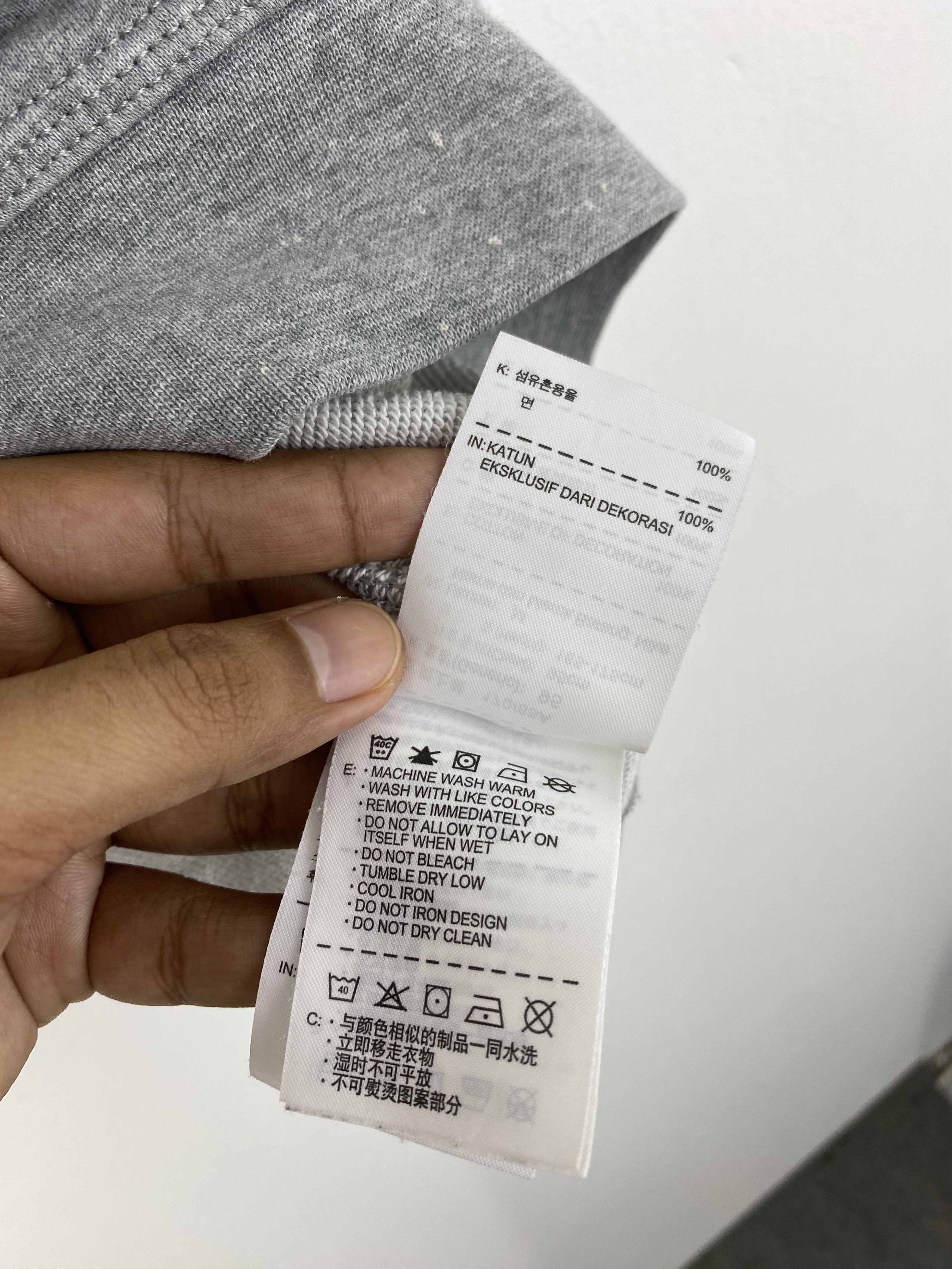 Nike × Vintage Vintage Nike Distressed Crewneck Sweatshirt SH0043 Size US M / EU 48-50 / 2 - 13 Thumbnail