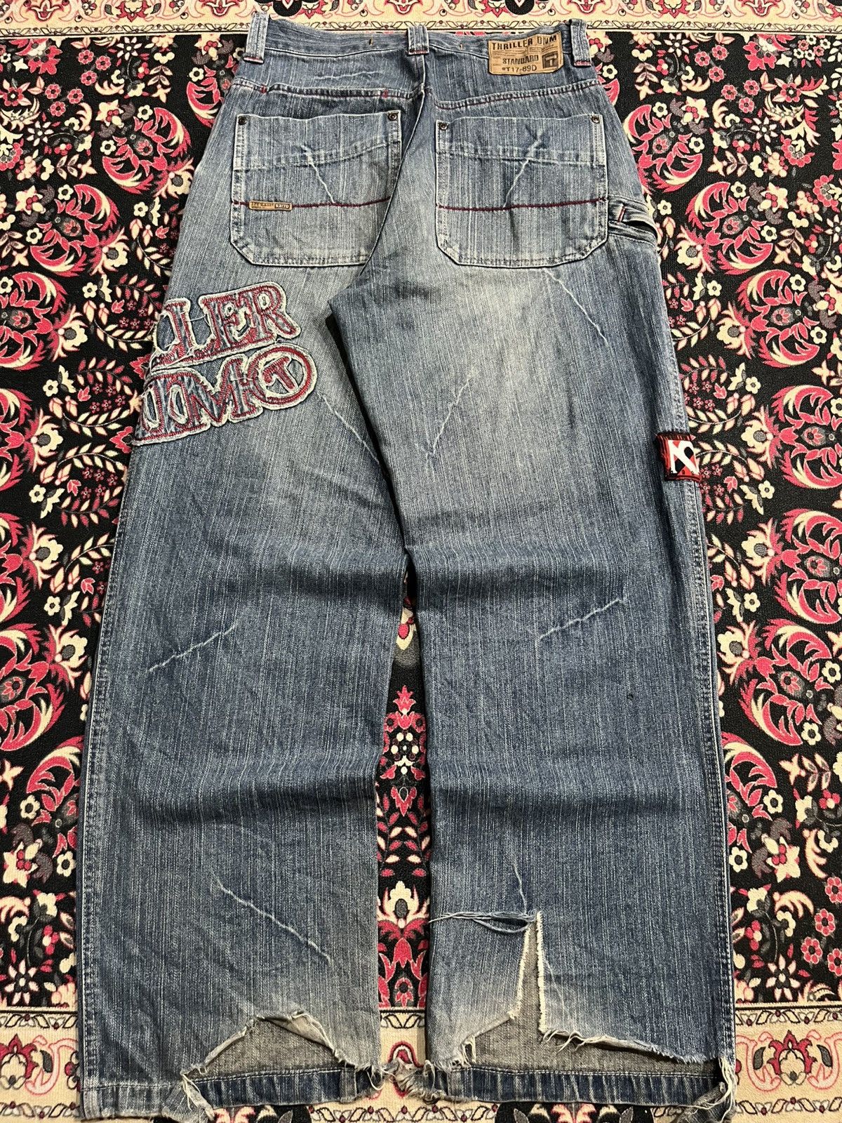 JNCO Thriller Denim Embossed Slogan High Rise Loose Baggy Jeans Size US 30 / EU 46 - 2 Thumbnail
