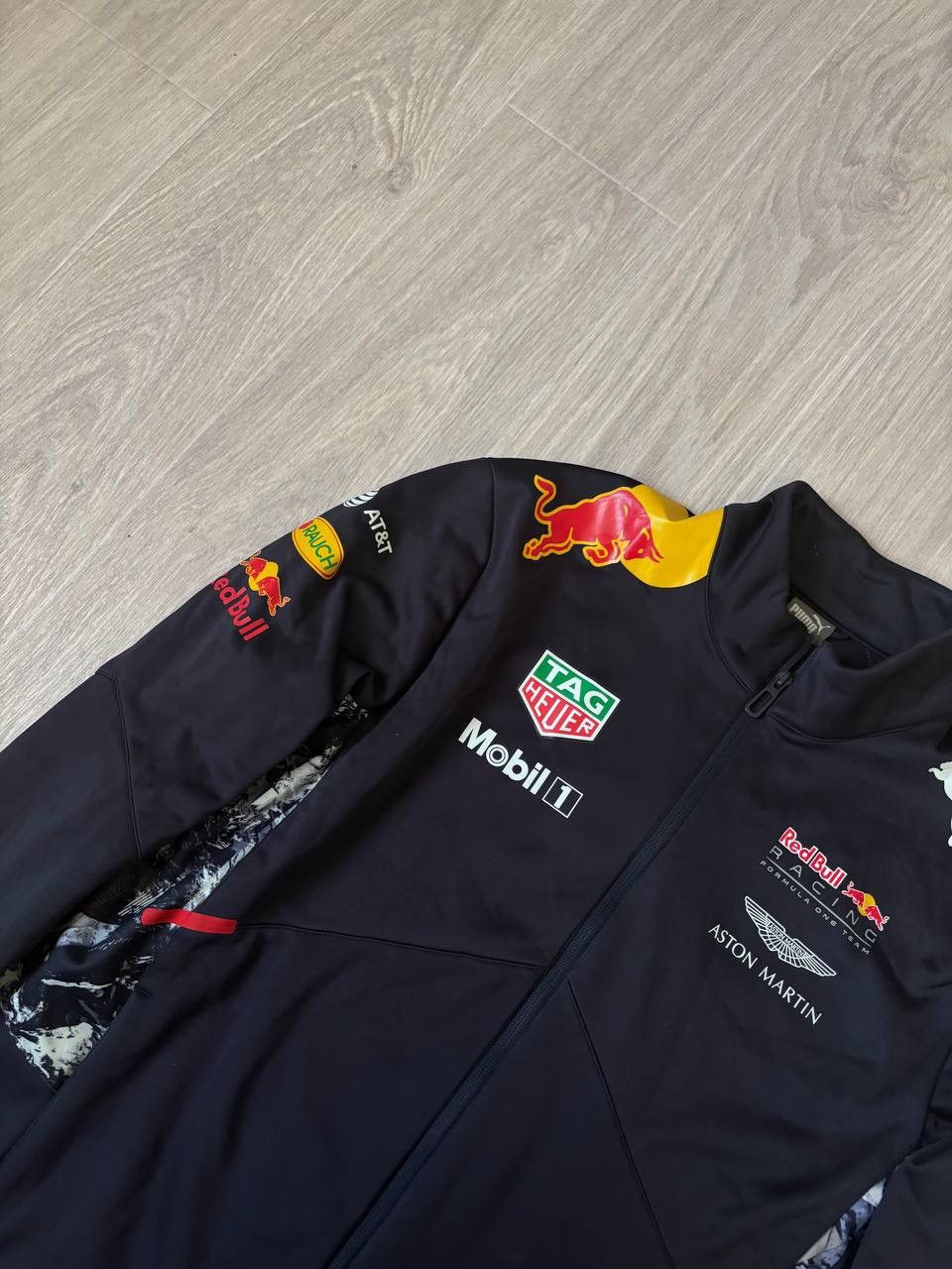 Ferrari × Puma Puma Red Bull f1 soft sell jacket rare Size US XL / EU 56 / 4 - 4 Thumbnail