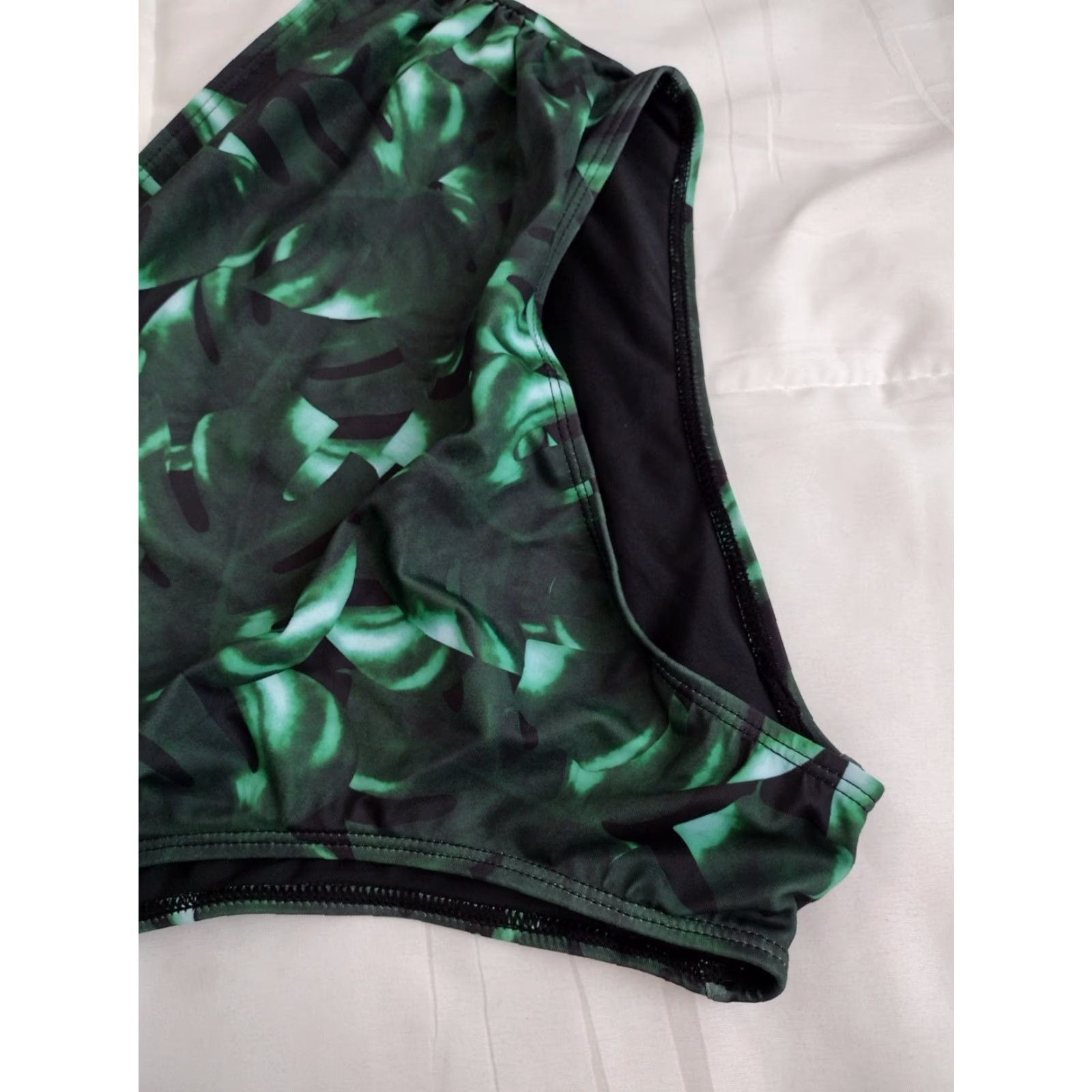 Swims Unbranded Green Black Leaf Print Swim Bikini Bottom L Shape Women's Size 36" / US 14 / IT 50 - 6 Thumbnail