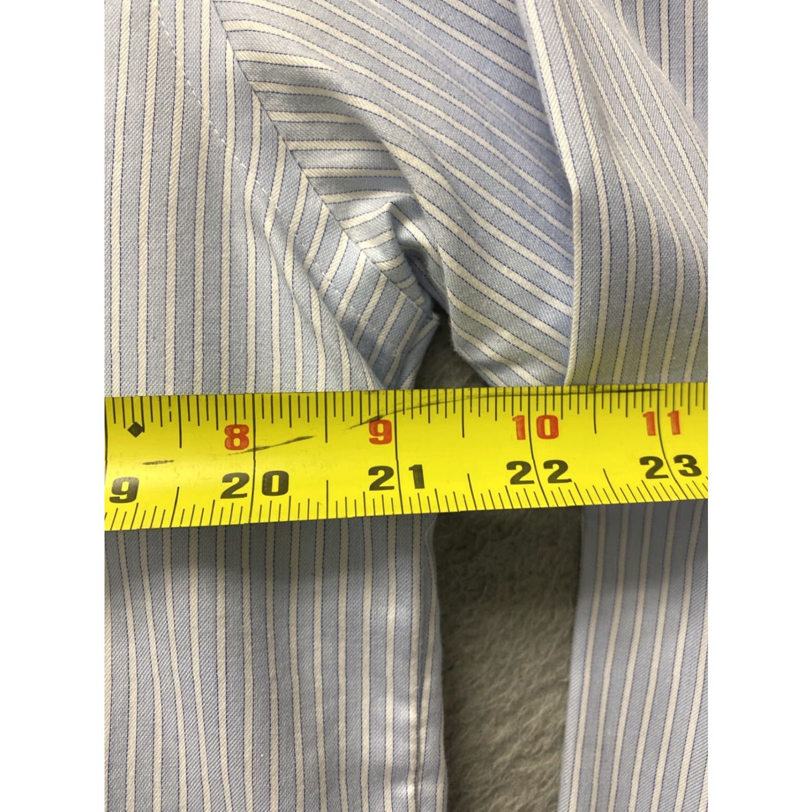 Brooks Brothers Brooks Brothers Men's Dress Shirt Blue 16 33 Non Iron 100% Cotton Long Sleeve Solid Pattern Classic Fit Regular Size 16 Brand Size 42R - 6 Thumbnail