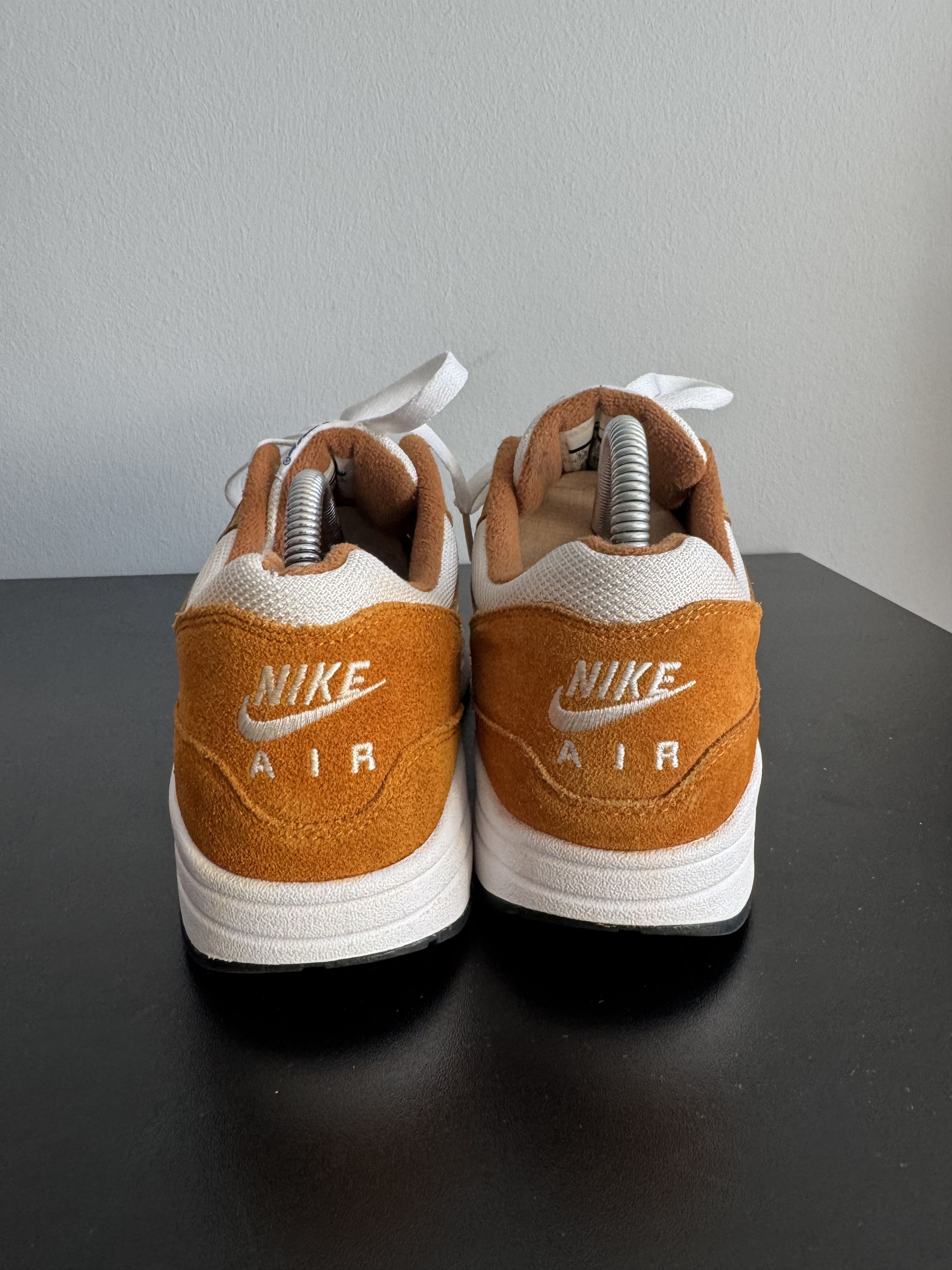 Nike Nike Air Max 1 Curry 2018 atmos travis orange yellow Size US 9.5 / EU 42-43 - 2 Thumbnail