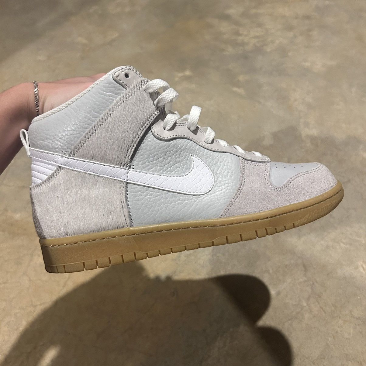 Nike × Nike SB Nike Dunk High Premium Neutral Grey Pony Hair 2008 US 9 Size US 9 / EU 42 - 8 Thumbnail
