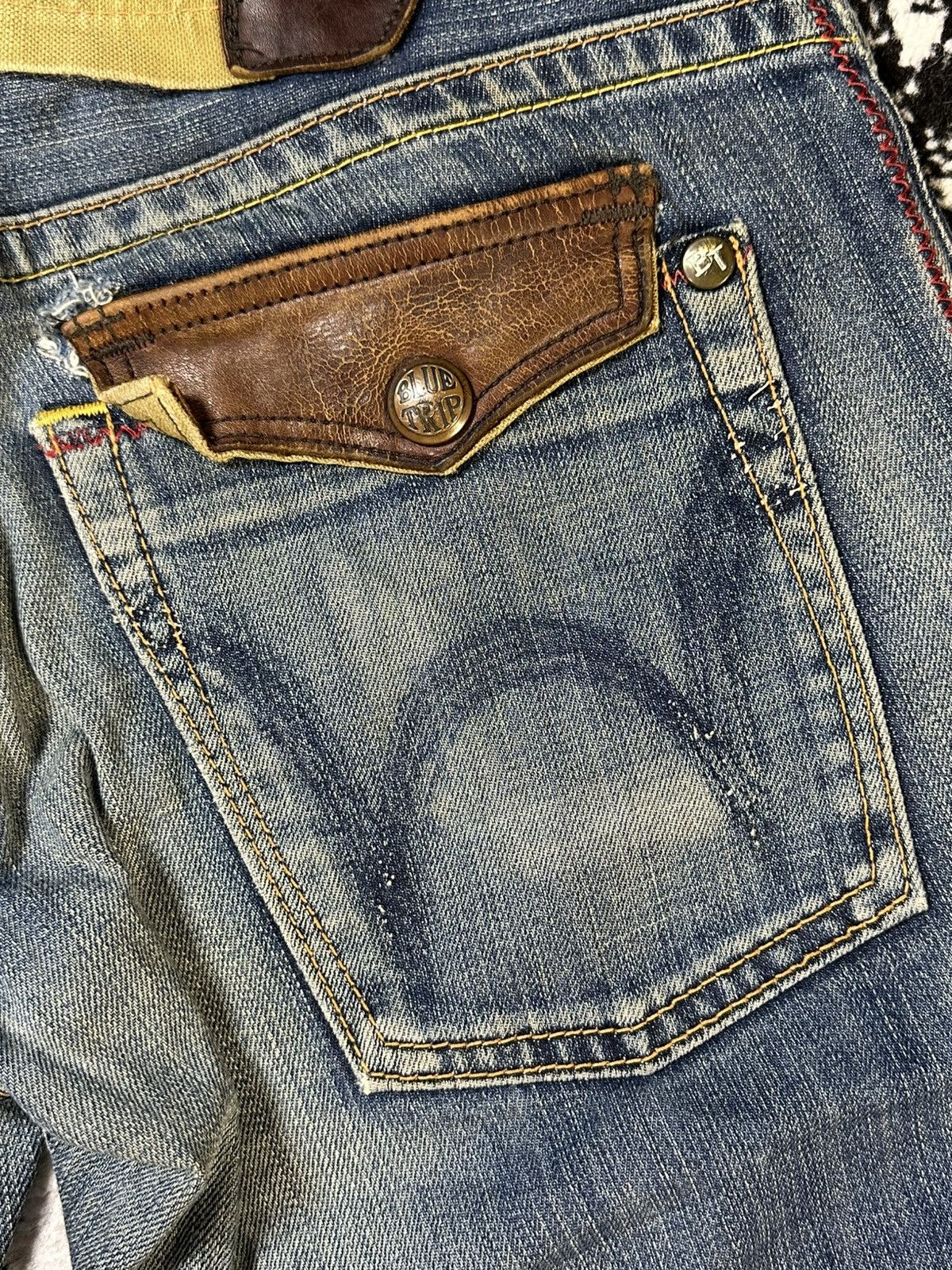 Edwin Flare Edwin Bucke Back Blue Trip Mud Wash Denim 30X32 Size US 30 / EU 46 - 13 Thumbnail