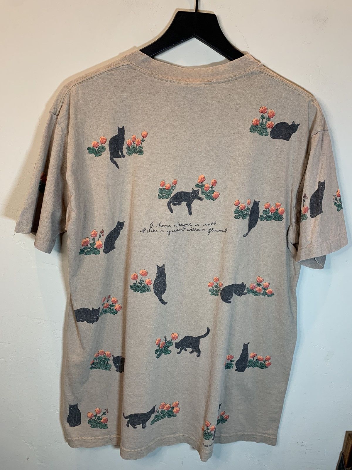 Vintage *RARE* Vintage 90s Cat Flowers Art AOP Single Stitch T-Shirt Size US L / EU 52-54 / 3 - 2 Thumbnail