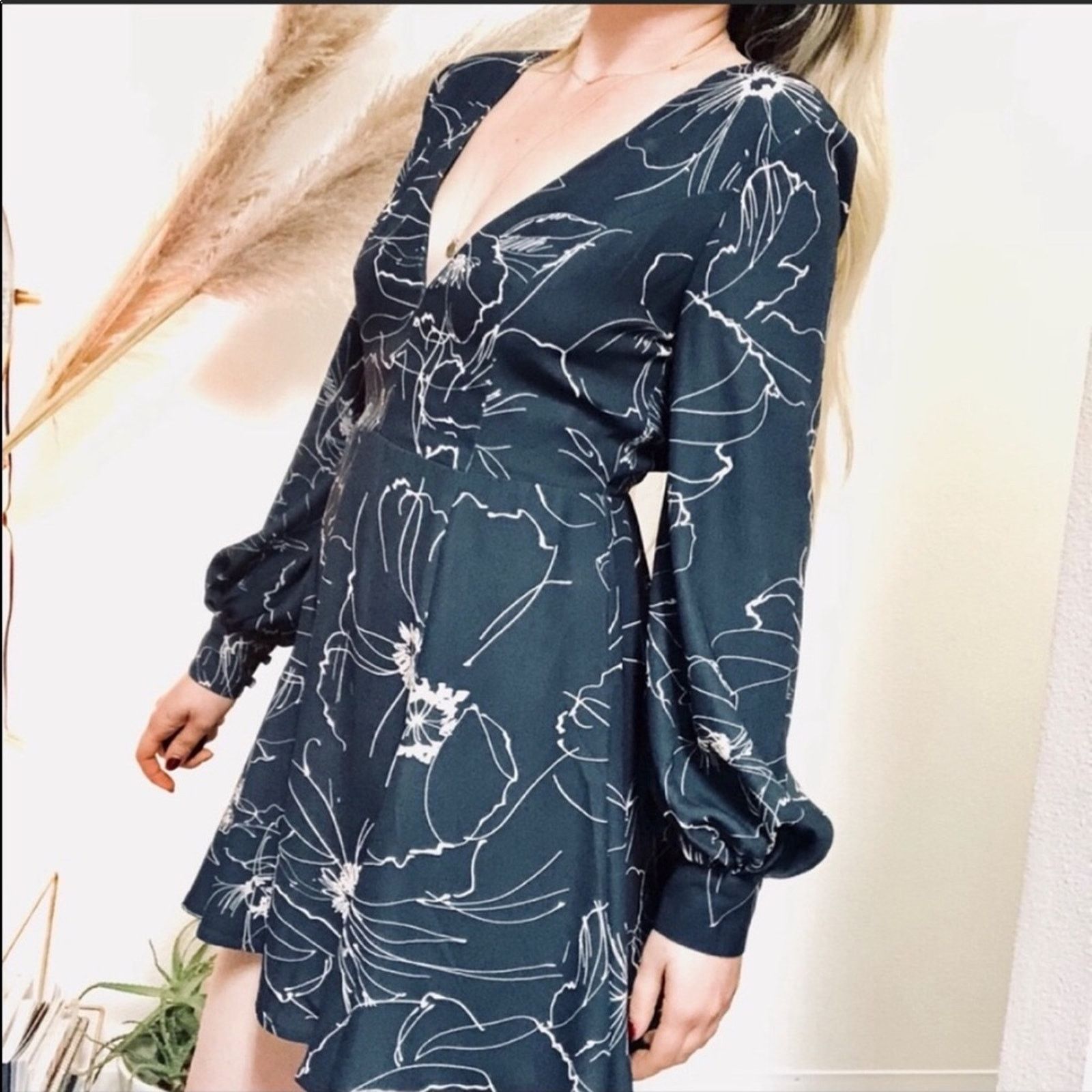 Nordstrom KEEPSAKE Navy Blue Cream Printed Long Open Back Mini Dress L Size L / US 10 / IT 46 - 3 Thumbnail
