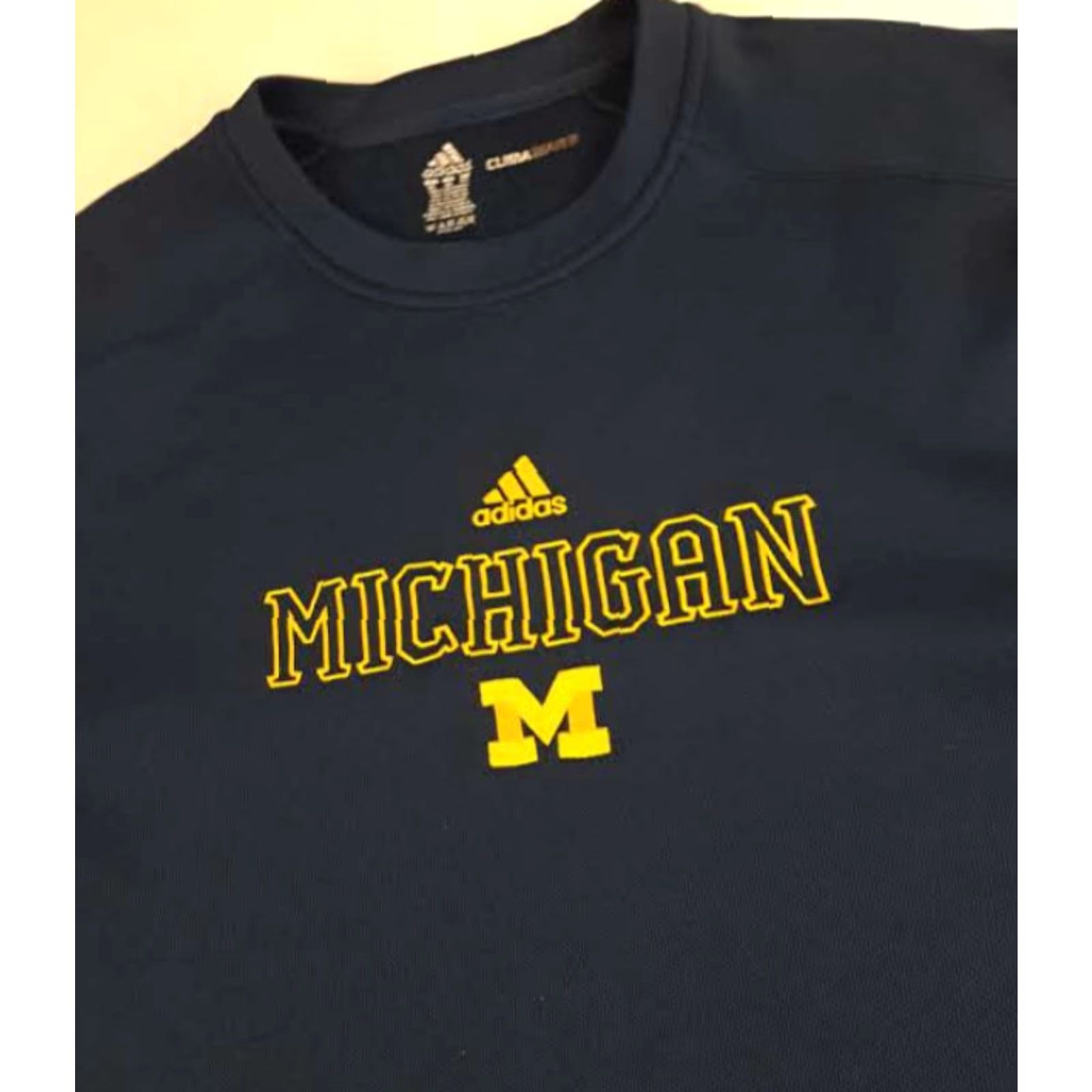 Adidas VINTAGE Adidas Sweatshirt Unisex Adults 2XL Blue Wolverines University Climawarm Pullover Wolverines stitched letters Size US XXL / EU 58 / 5 - 3 Thumbnail