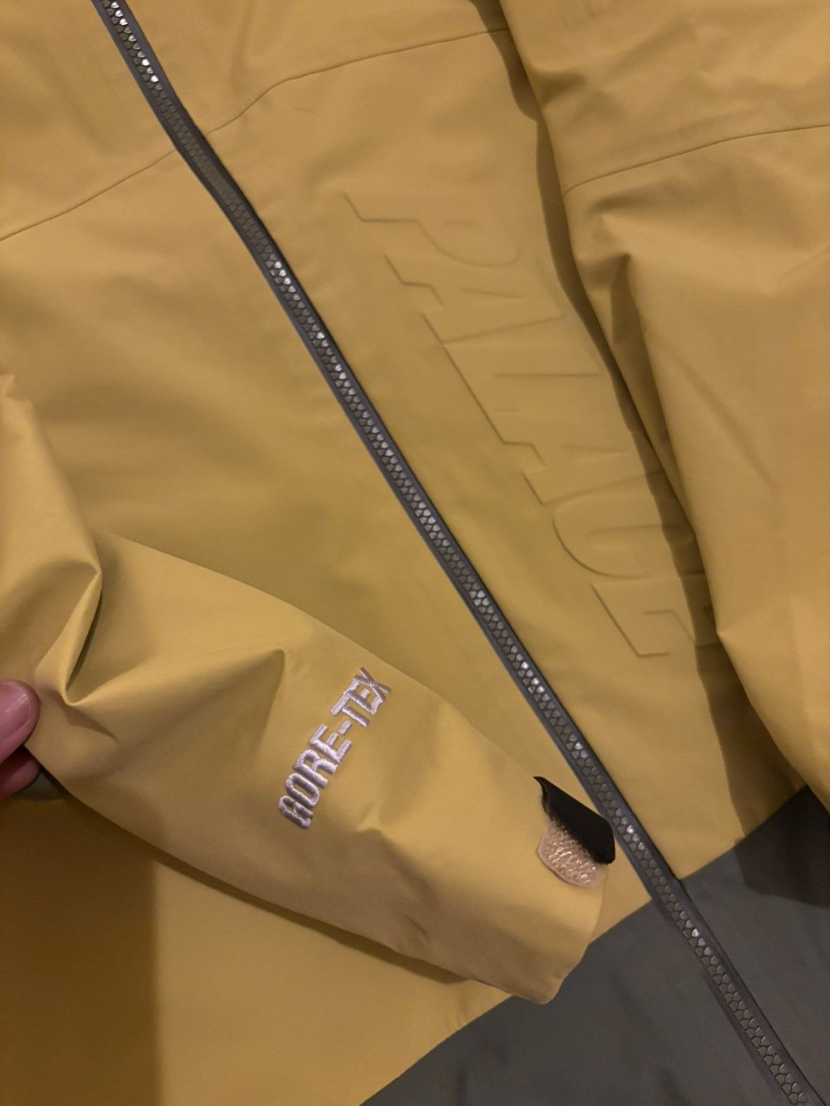 Palace Palace GORE-TEX 3L M-Tek Jacket Size US M / EU 48-50 / 2 - 9 Thumbnail