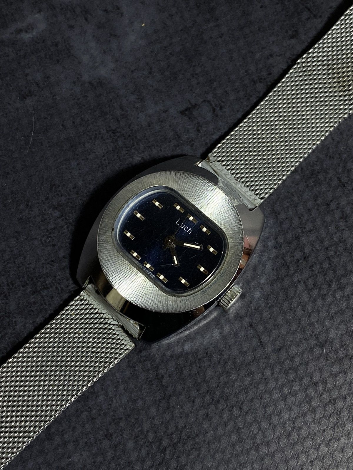 Jewelry Vintage Luch Watch with Mesh Strap - Soviet Era Size ONE SIZE - 10 Thumbnail