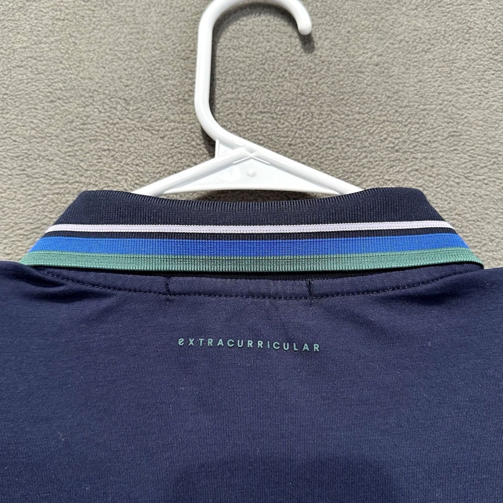 Vintage Extracurricular Polo Shirt Mens Large Navy Blue Performance Golf Striped Collar Size US L / EU 52-54 / 3 - 6 Thumbnail