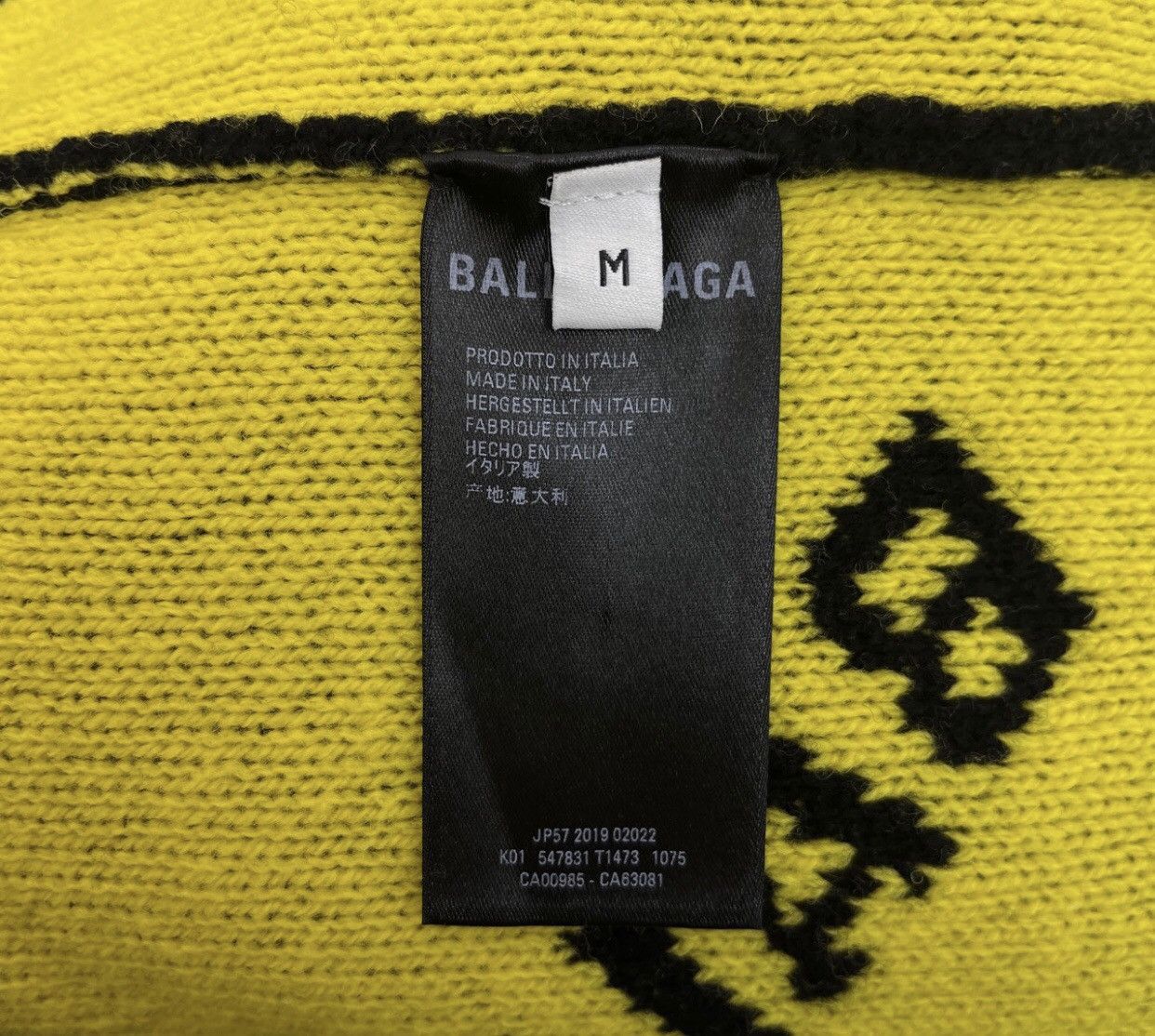 Balenciaga Balenciaga black and yellow printed sweater2412-Nextarrow Size US M / EU 48-50 / 2 - 7 Thumbnail