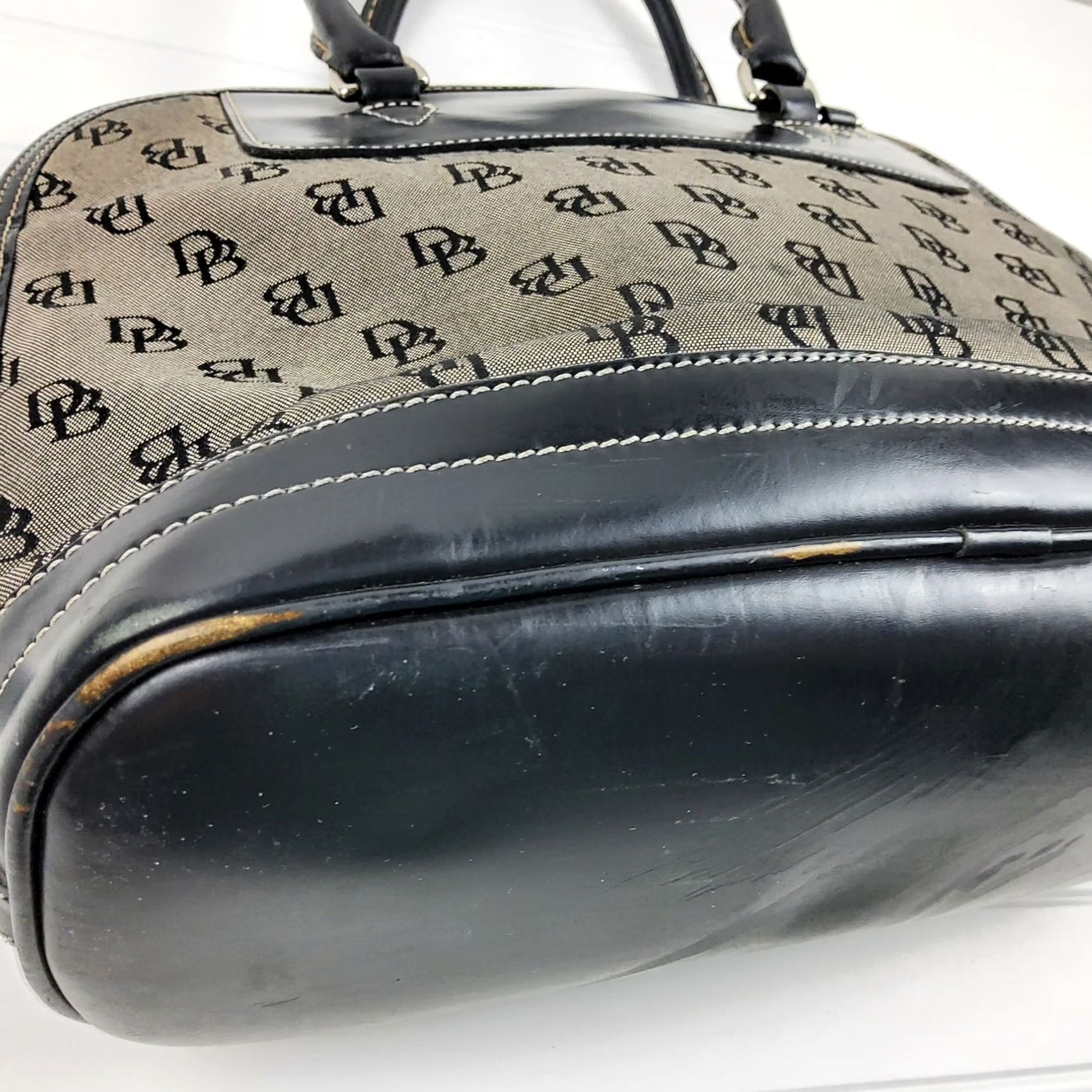 Dooney & Bourke VINTAGE Dooney & Bourke Signature Leather Trim Satchel Handbag Purse Black Size ONE SIZE - 7 Thumbnail