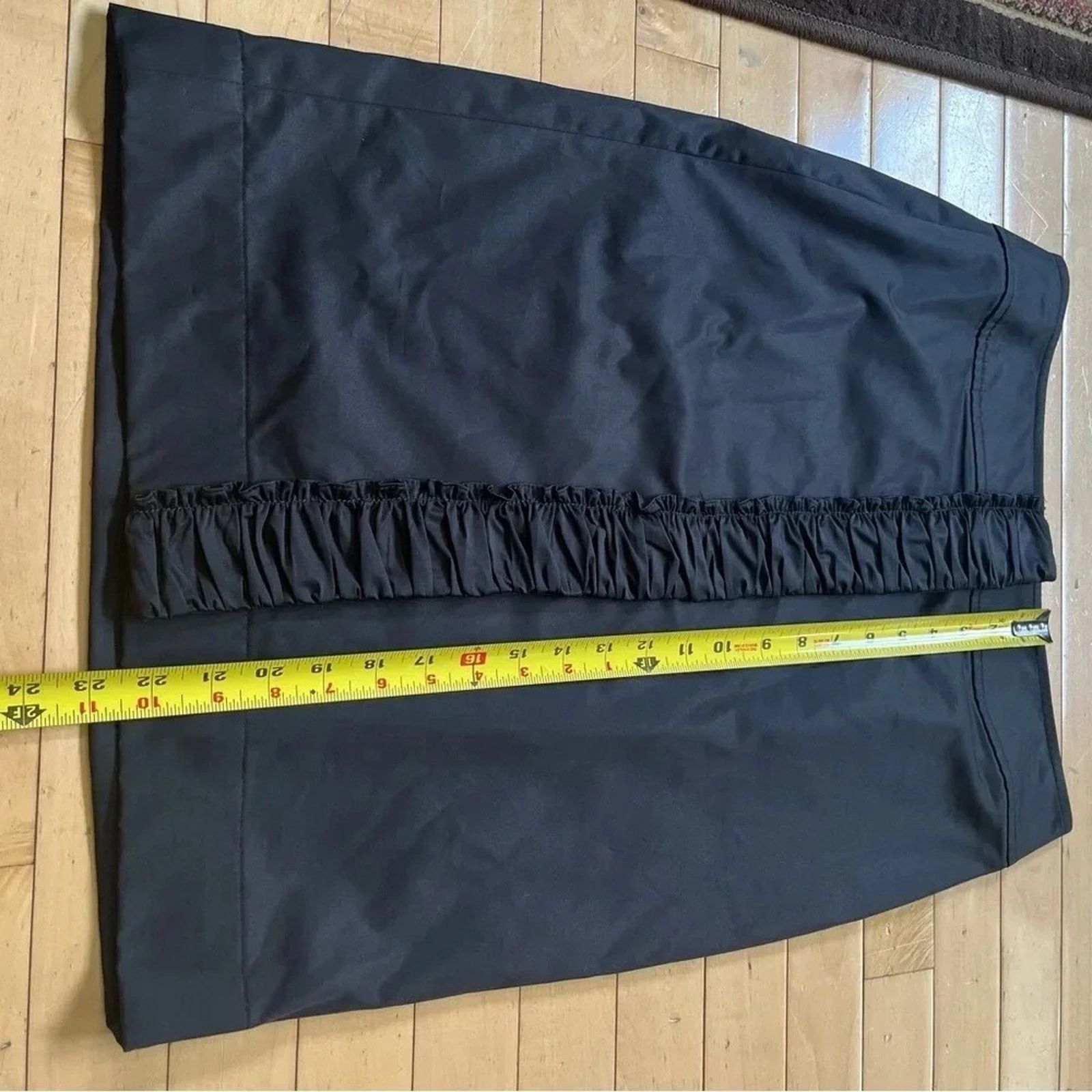 Talbots NWT TALBOTS Black Cotton Ruffle Front Pencil skirt sz 4 Size 27" / US 4 / IT 40 - 8 Thumbnail