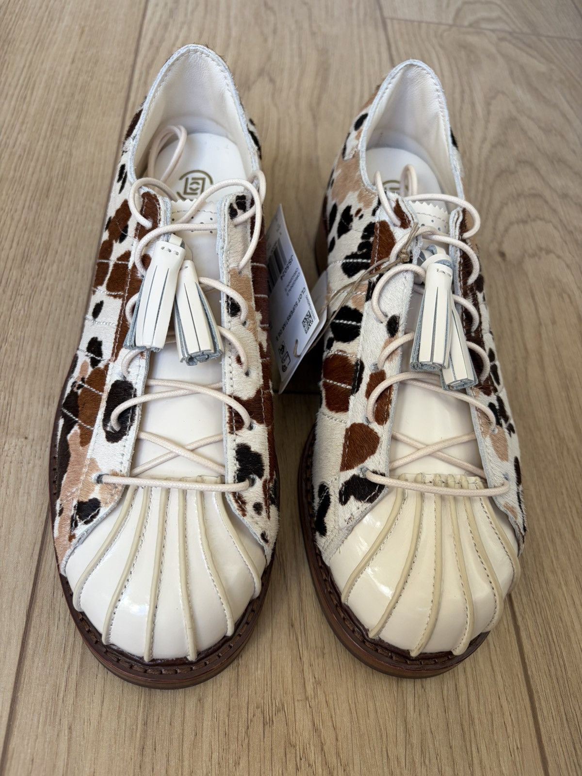 Adidas × CLOT Adidas x CLOT by Edison Chen Superstar cow-print Size US 6 / EU 39 - 2 Thumbnail
