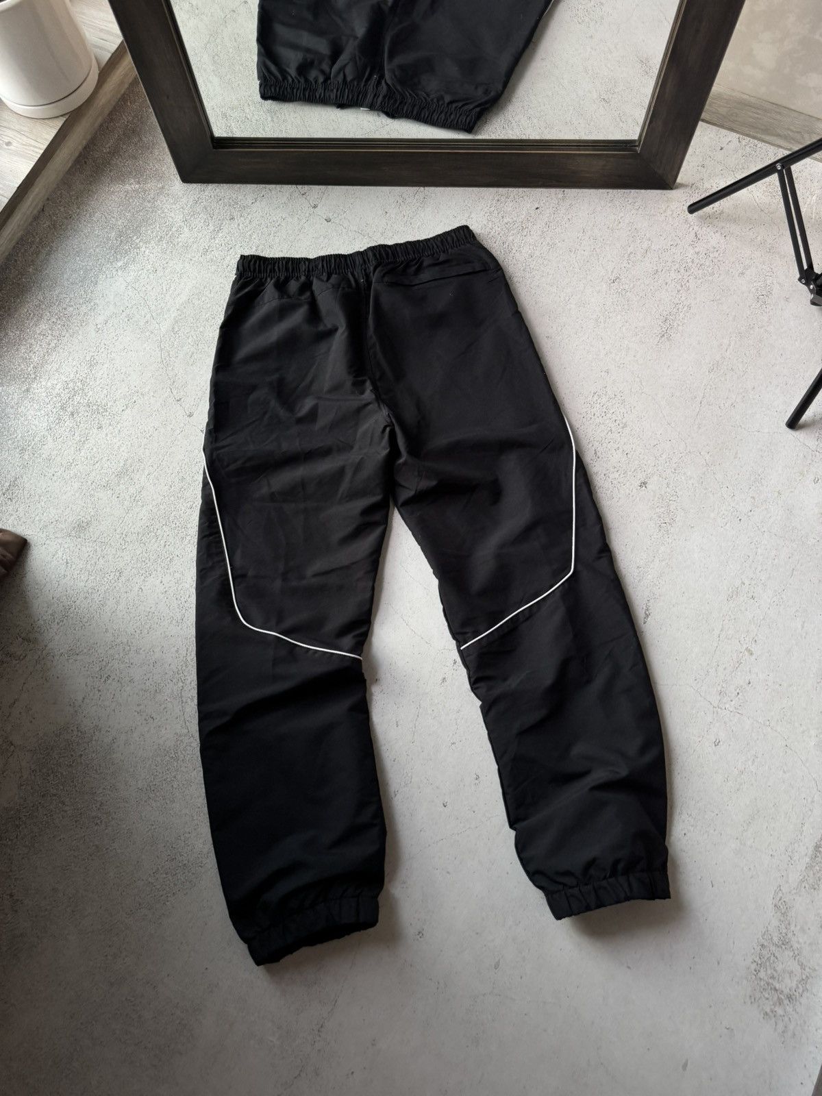 Nike Nike Vintage Drill UK Black Logo Nylon Pants Size US 32 / EU 48 - 9 Thumbnail
