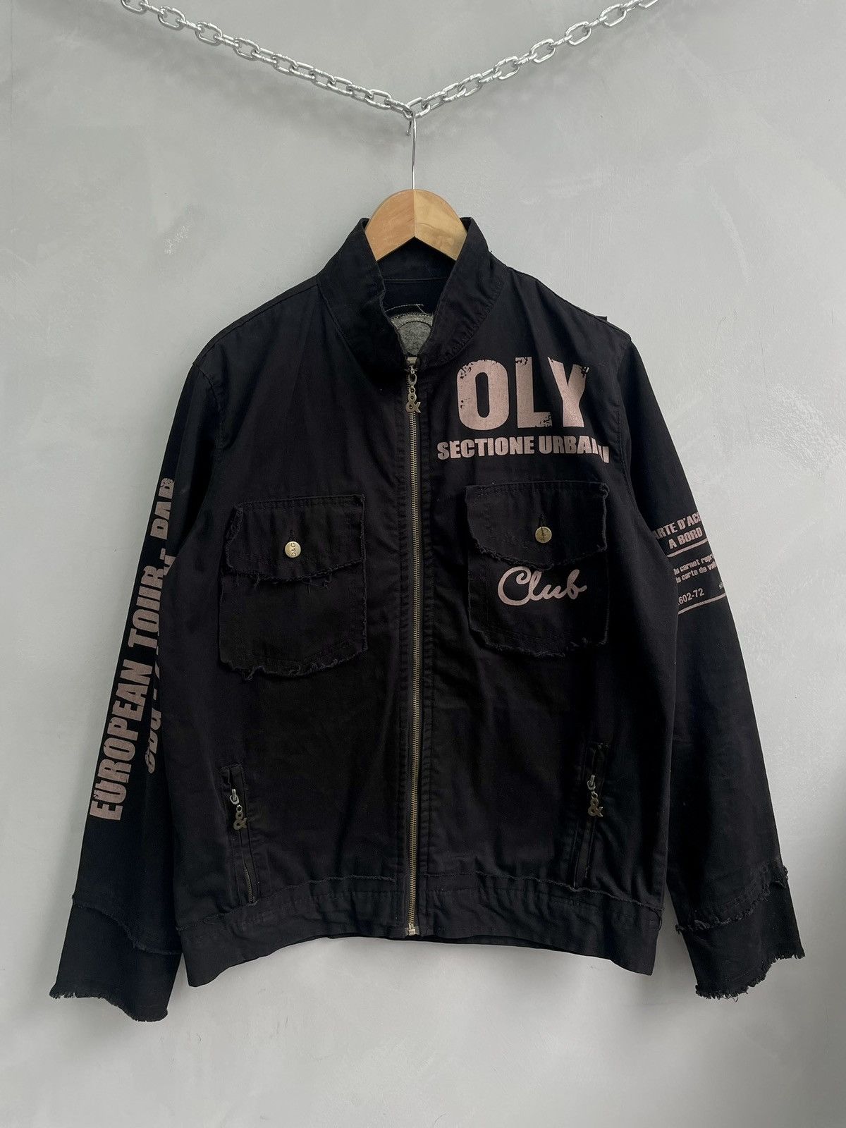 Dolce & Gabbana Vintage 2000s Big logo Dolce Gabbana distressed jacket Size US S / EU 44-46 / 1 - 2 Thumbnail