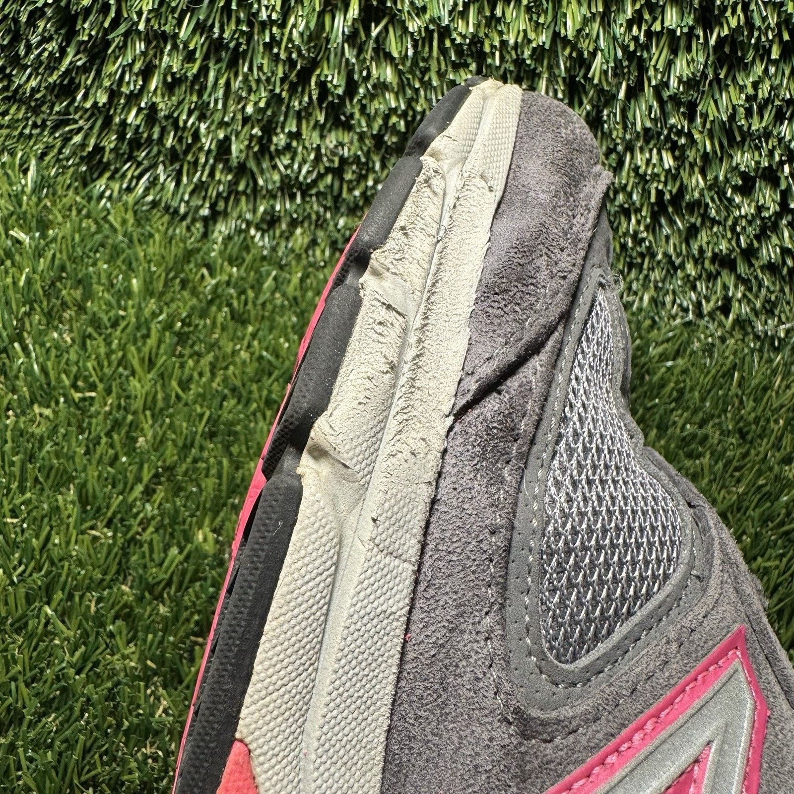 New Balance Size 8 - New Balance 990v4 Made in USA Grey Pink W Size US 8 / IT 38 - 5 Thumbnail