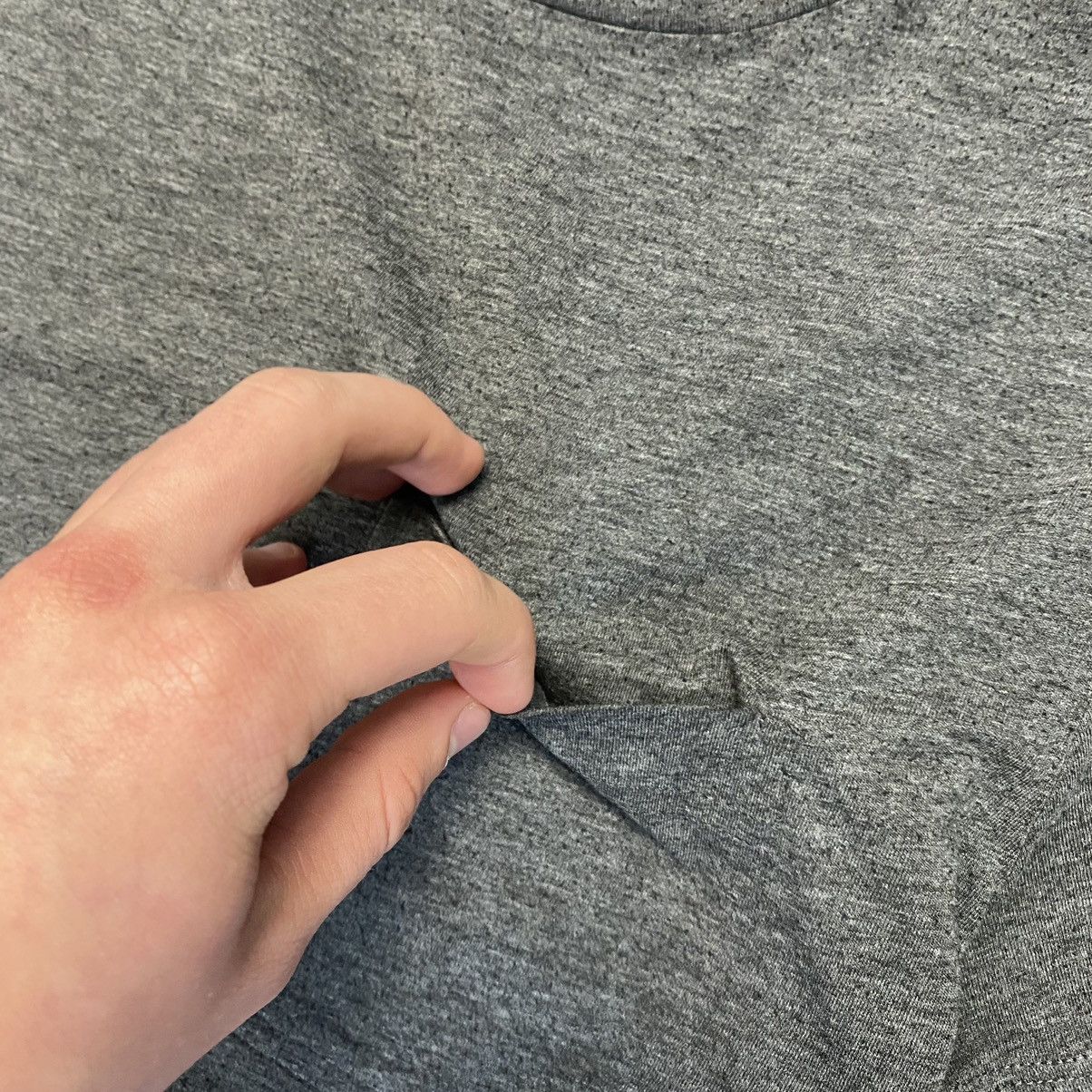 Carhartt Luxury APC x Carhartt small Basic logo y2k tee Size US S / EU 44-46 / 1 - 3 Thumbnail