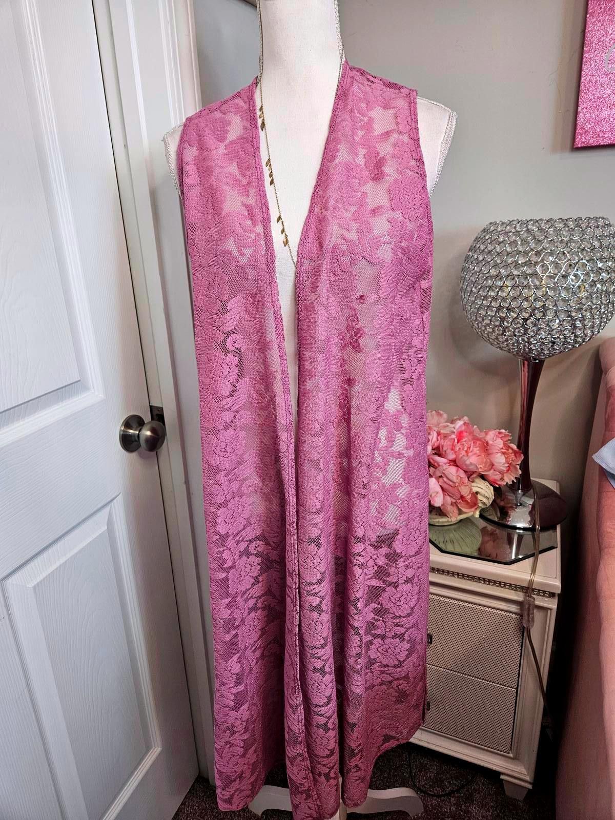 Designer Lularoe Beautiful Pink Lavender Lace Duster Vest Size M / US 6-8 / IT 42-44 - 1 Thumbnail