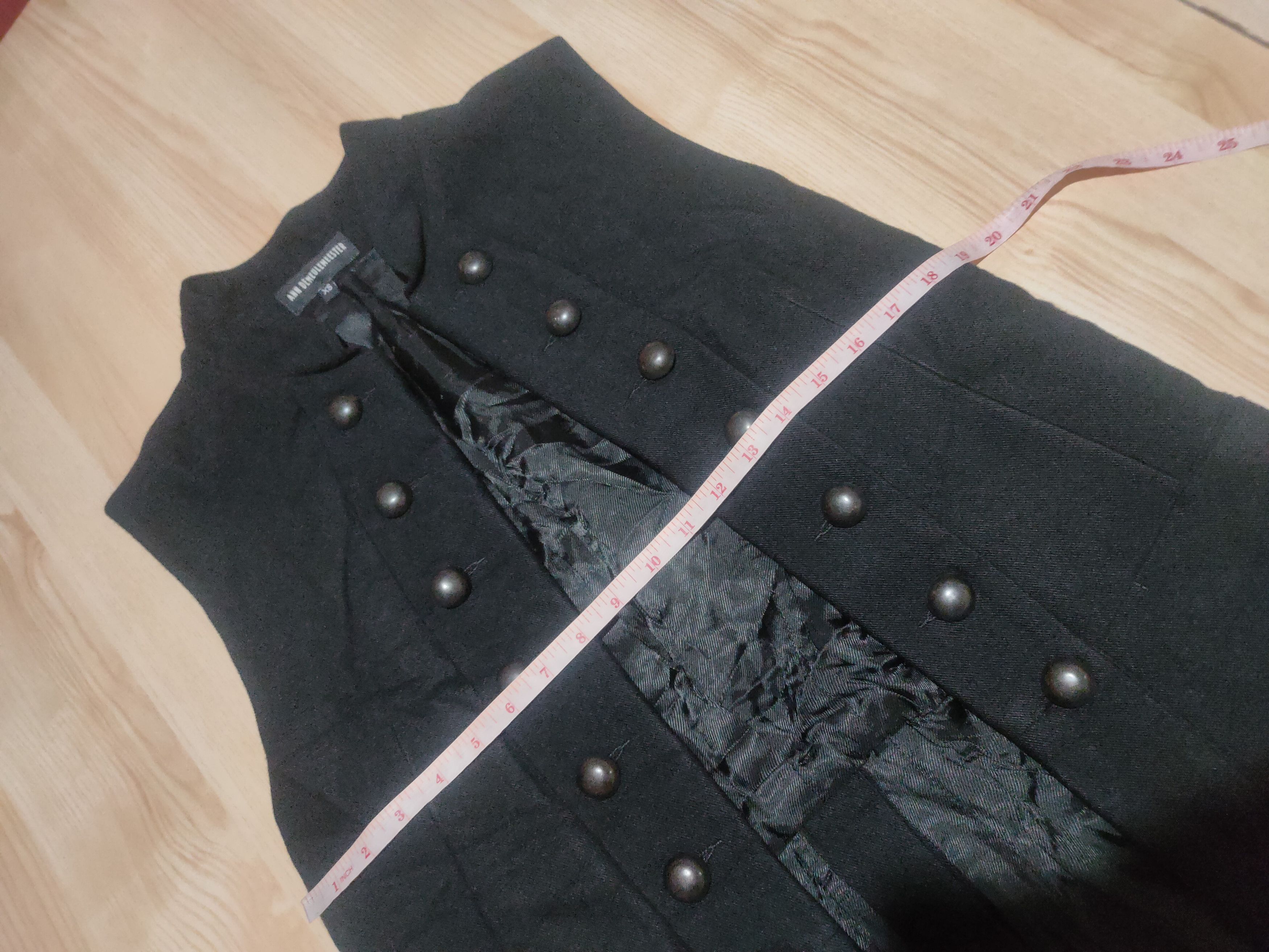 Ann Demeulemeester ANN DEMEULEMEESTER WOOL ARCHIVE RUNWAY VEST Size XS / US 0-2 / IT 36-38 - 9 Thumbnail