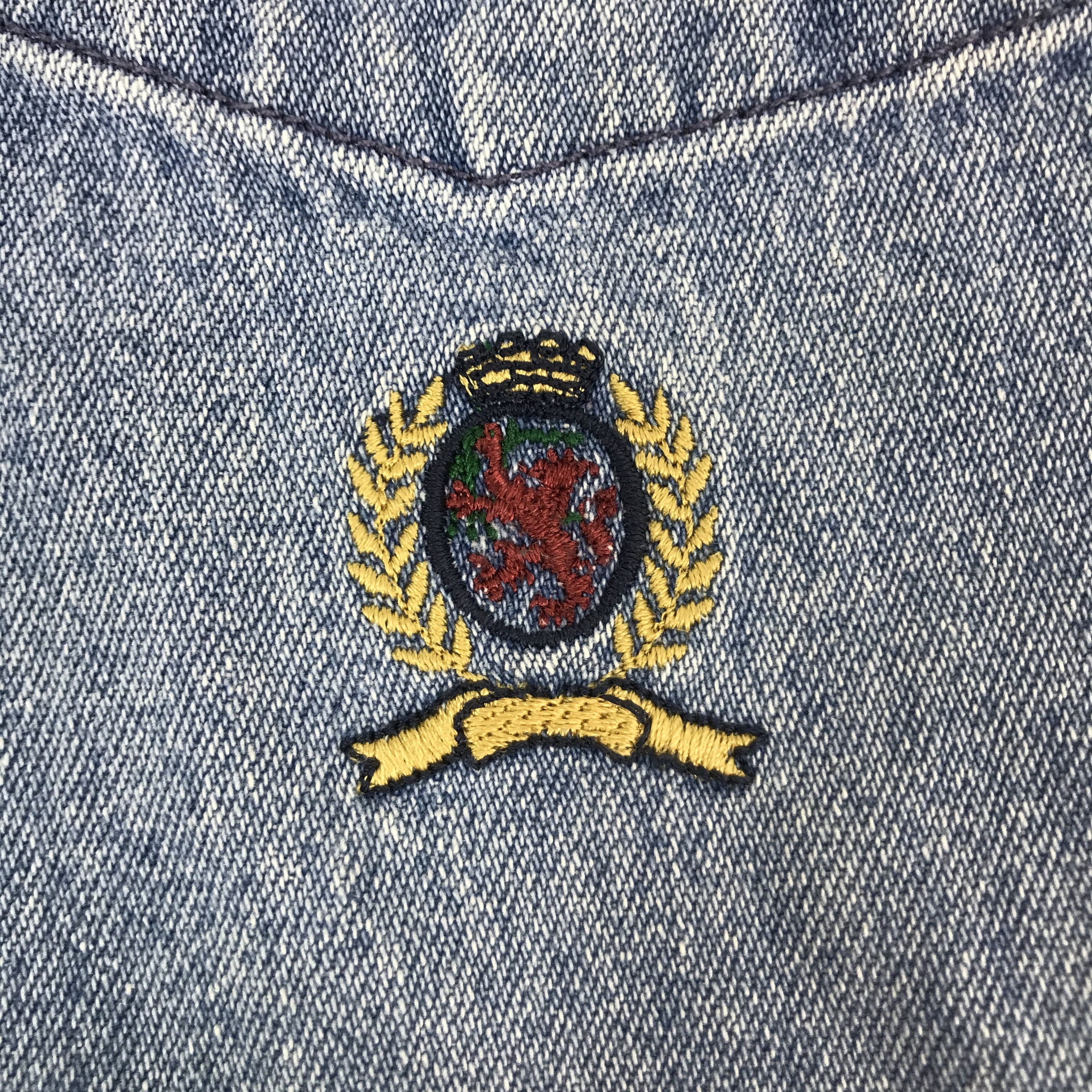 Tommy Hilfiger tommy hilfinger denim button up t-shirt K44B58 Size US L / EU 52-54 / 3 - 10 Thumbnail