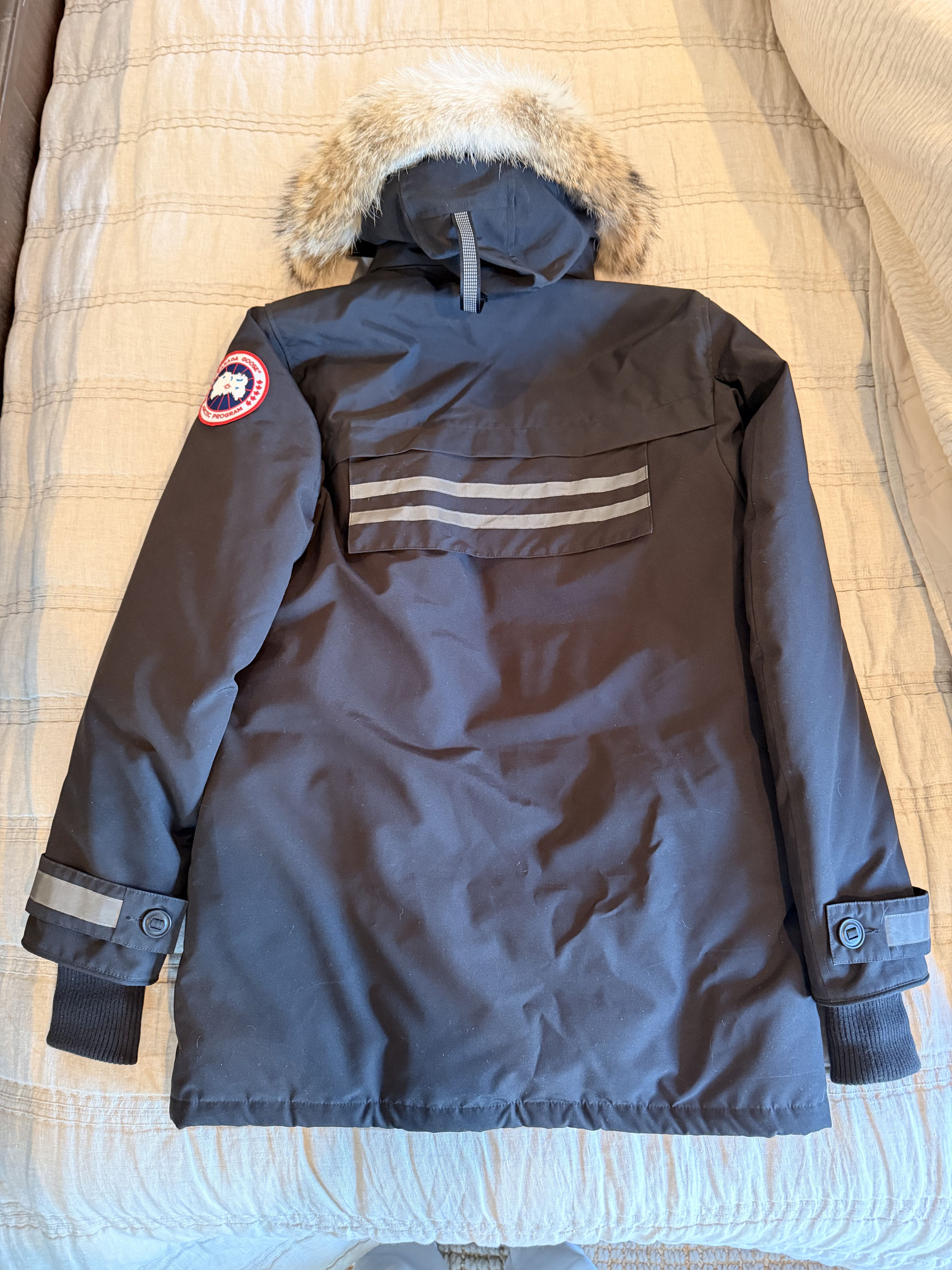 Canada Goose Canada Goose Men’s Parka – Style 9513M – Size Medium Size US M / EU 48-50 / 2 - 2 Thumbnail
