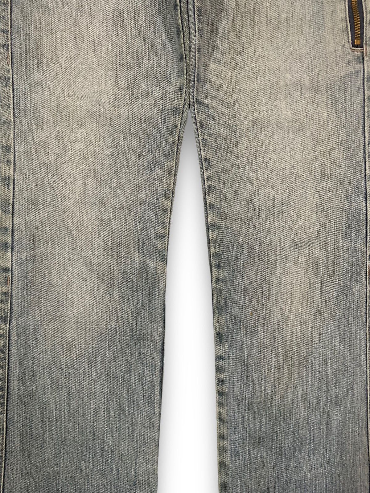 Undercover × Uniqlo Vintage Japanese Back Number Buckle Back Punk Style Jeans Size US 30 / EU 46 - 10 Thumbnail