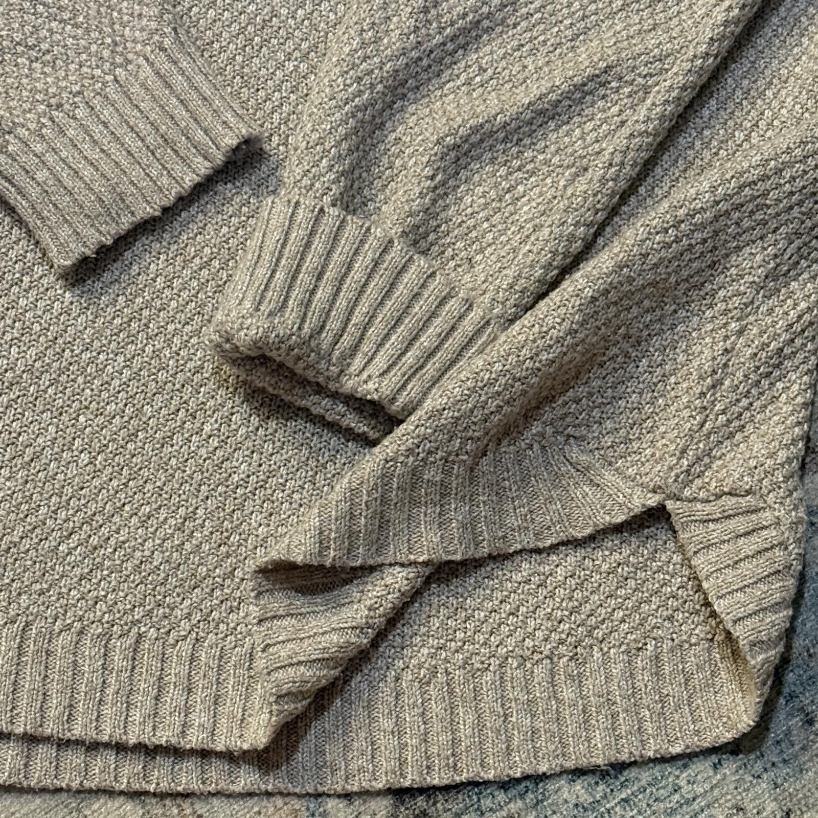 Designer Pink Clover textured crewneck sweater, oatmeal – 2X Size M / US 6-8 / IT 42-44 - 3 Thumbnail