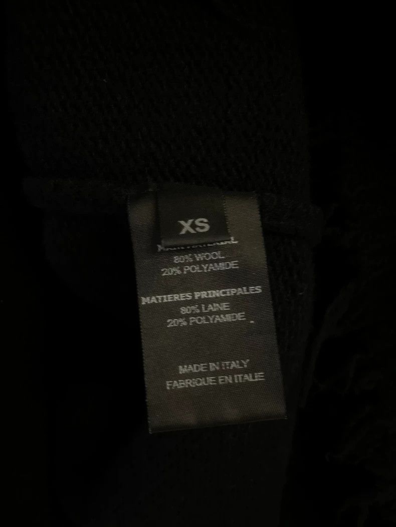 Vetements Vetements 2018 A/W EU 12 Stars Black Destroyed High Neck O Size US XS / EU 42 / 0 - 4 Thumbnail